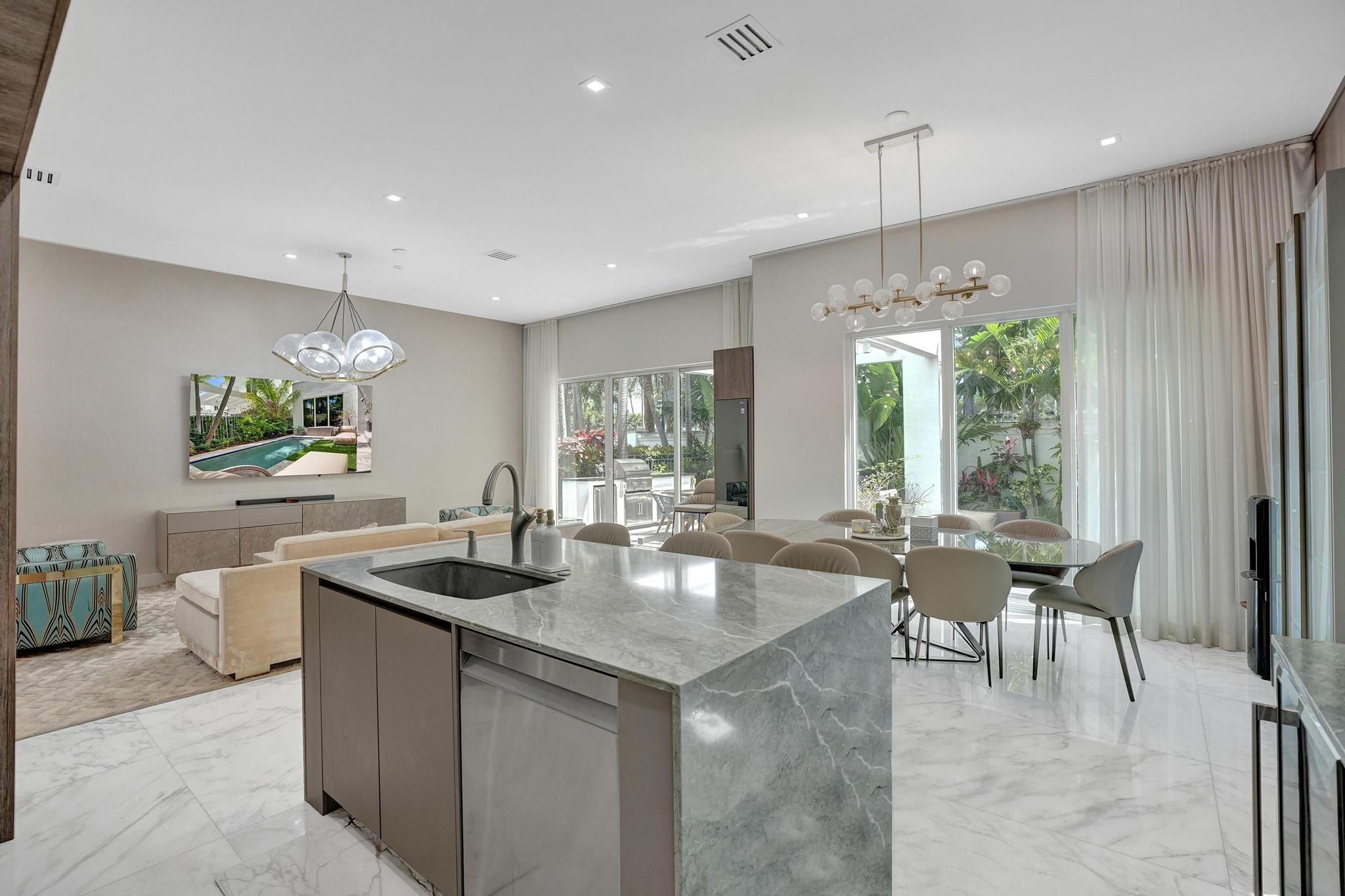 18985 Atlantic Boulevard Sunny Isles Beach FL 33160