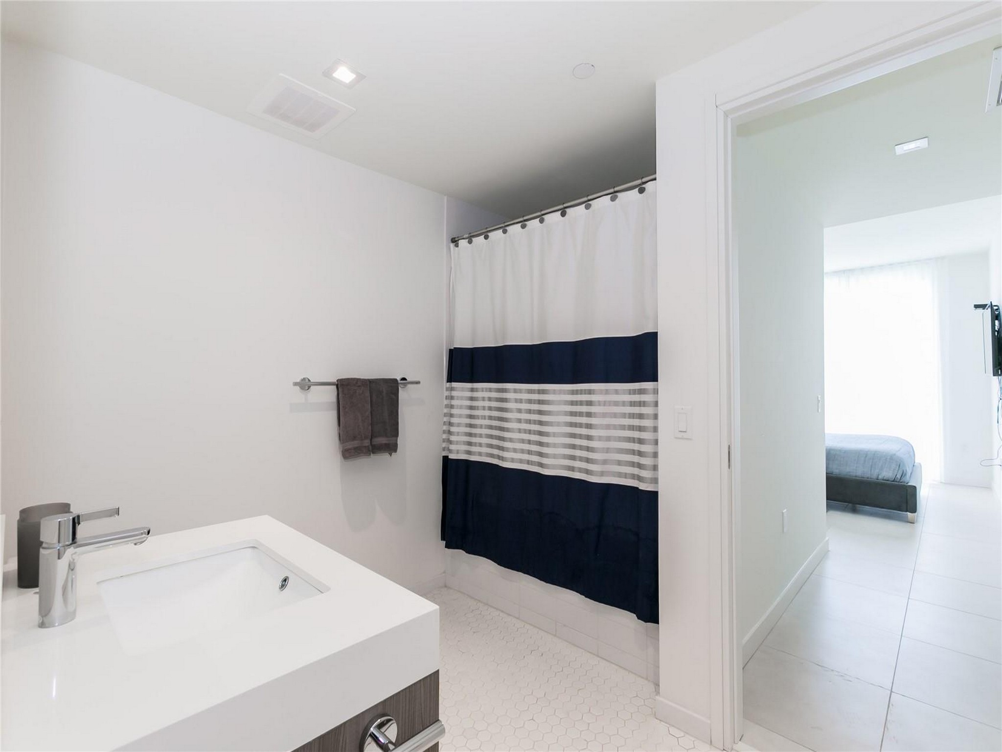 401 N Birch Road Fort Lauderdale FL 33304