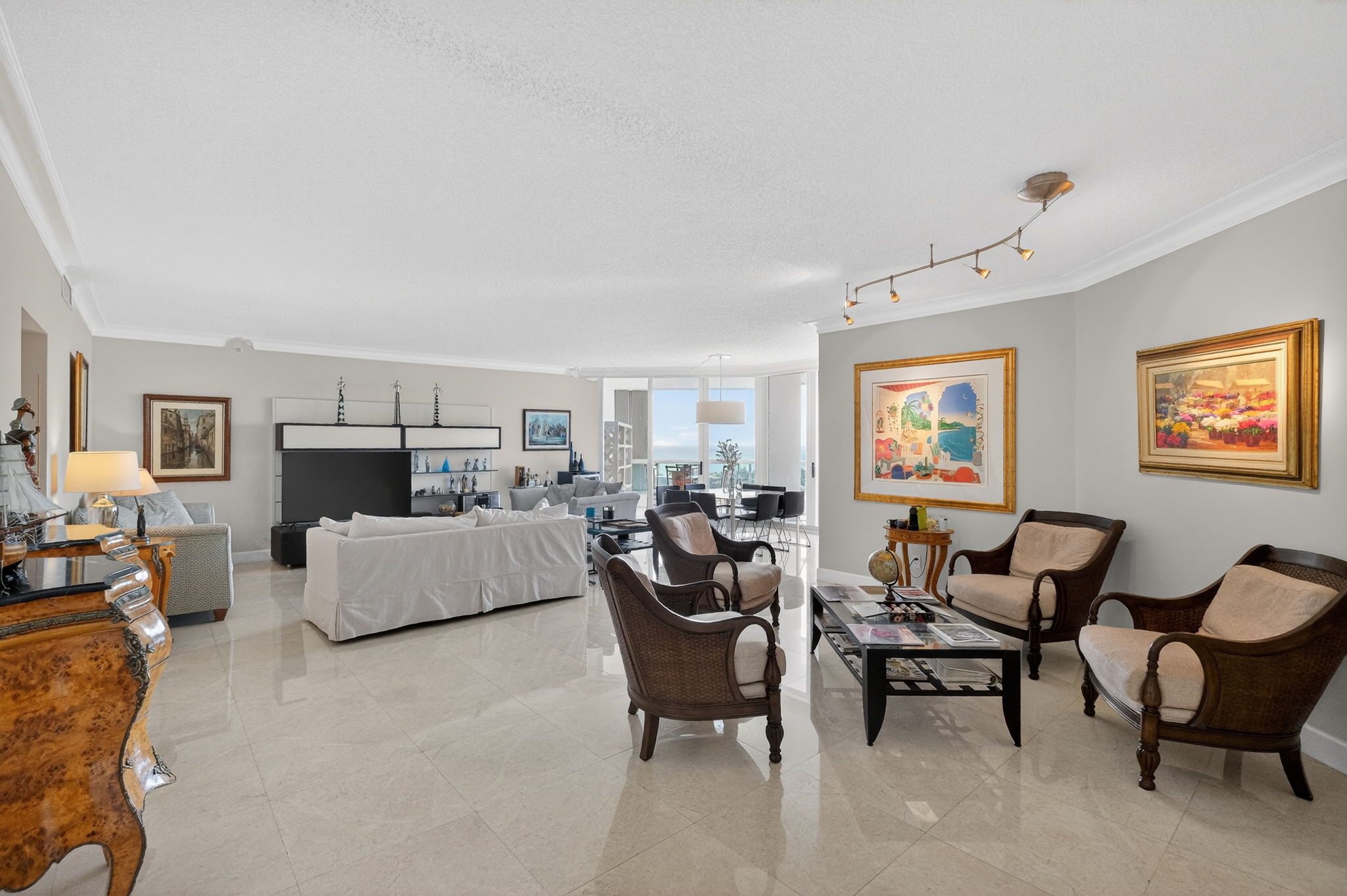 21050 Point Place Aventura FL 33180