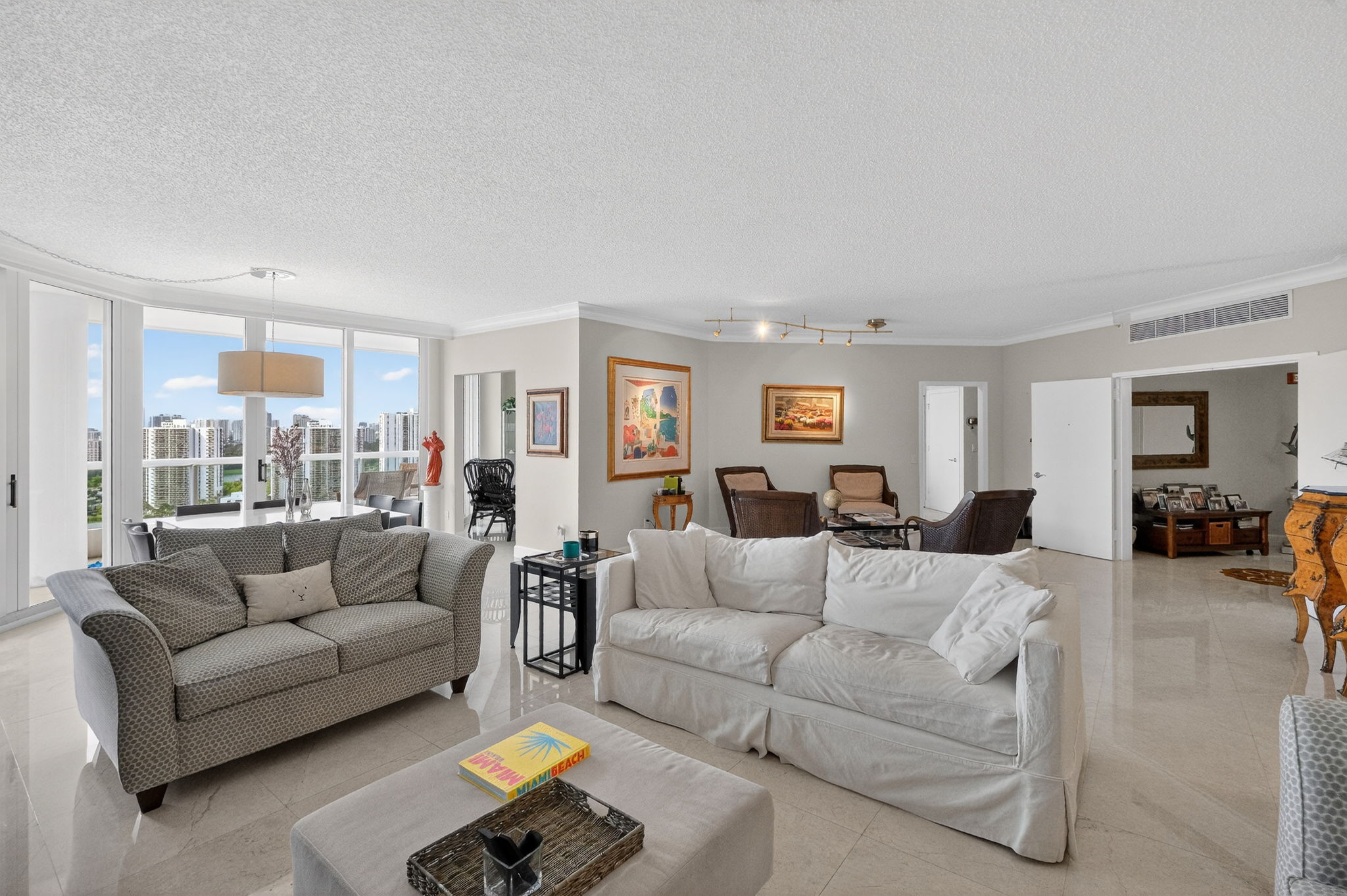 21050 Point Place Aventura FL 33180