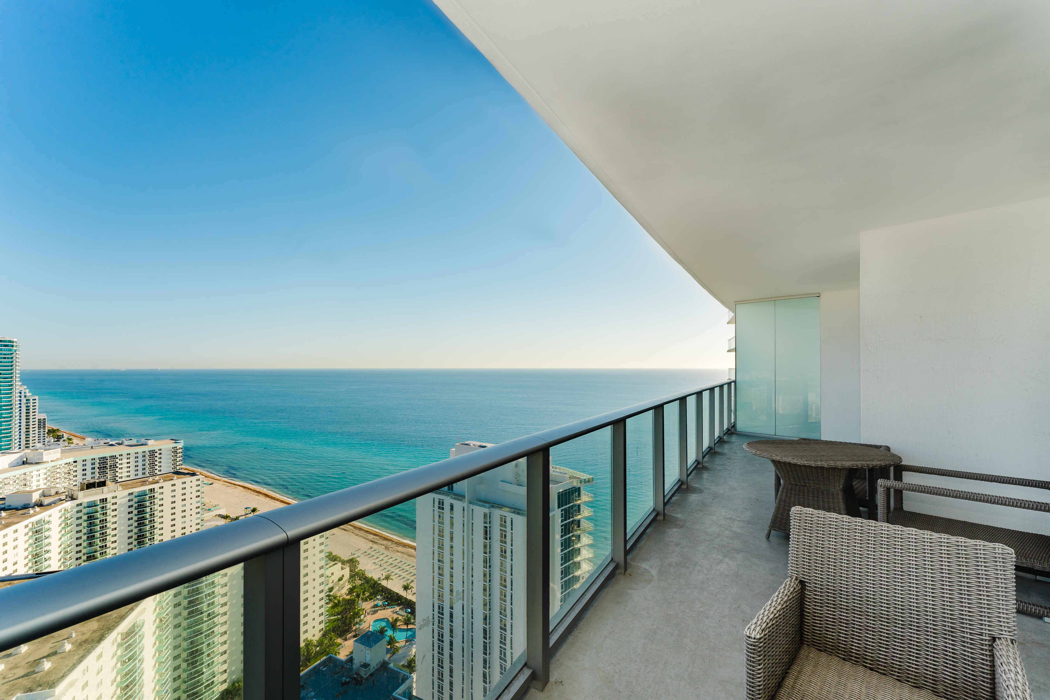 4111 S Ocean Drive Hollywood FL 33019