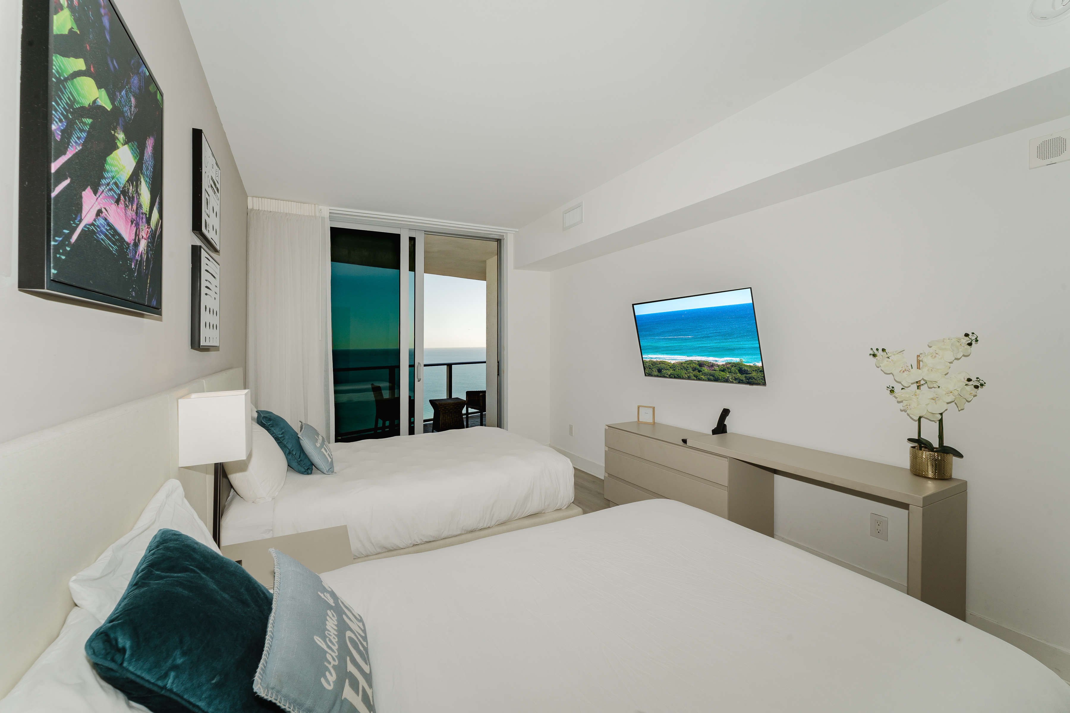 4111 S Ocean Drive Hollywood FL 33019