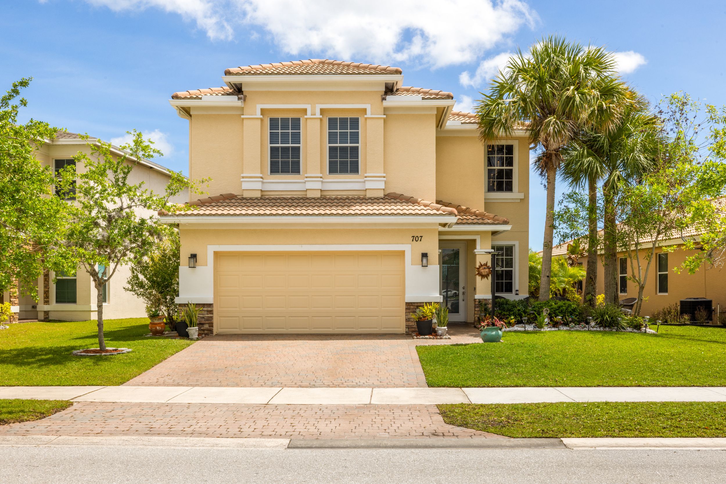 707 NW Leonardo Circle Port St Lucie FL 34986