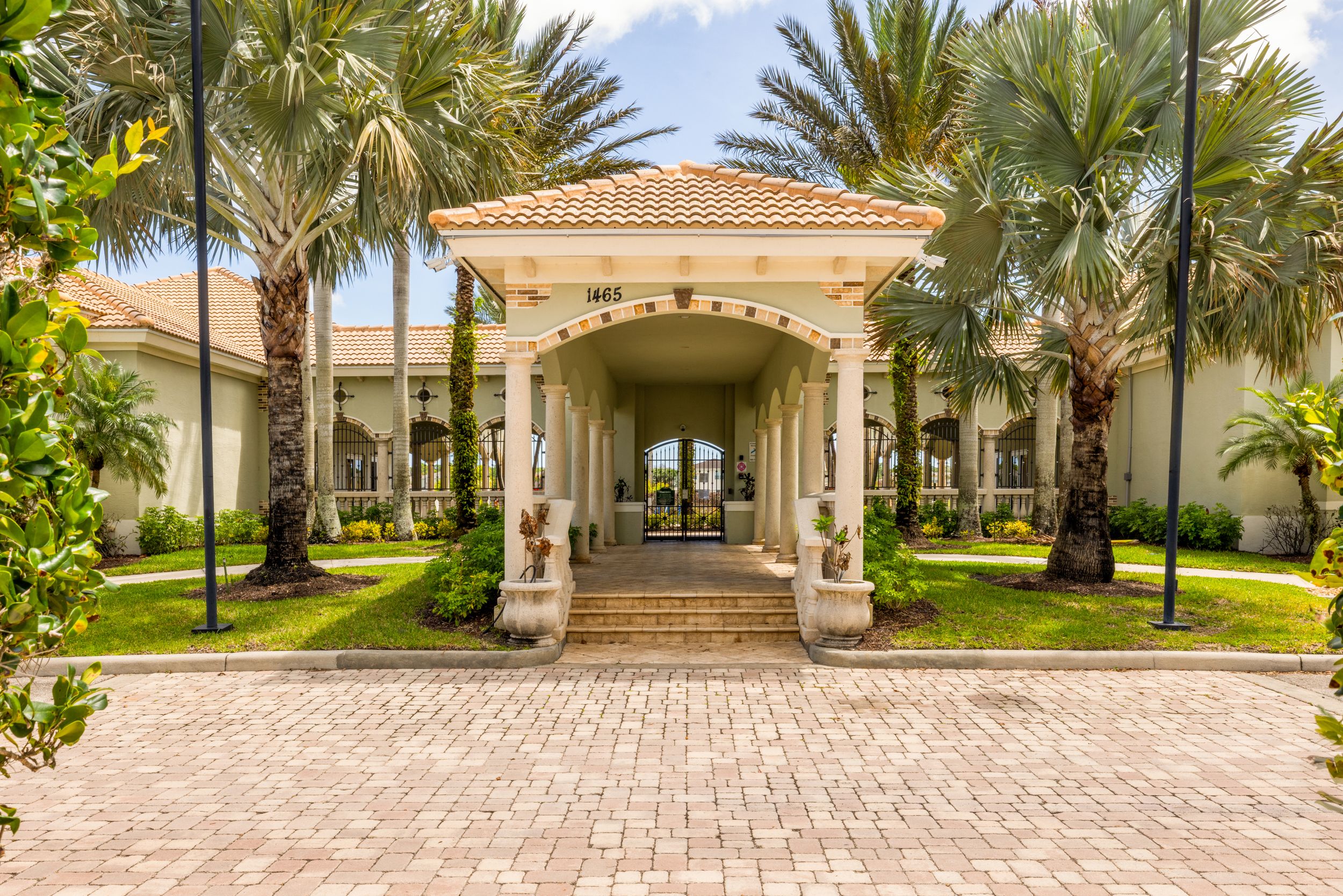 707 NW Leonardo Circle Port St Lucie FL 34986