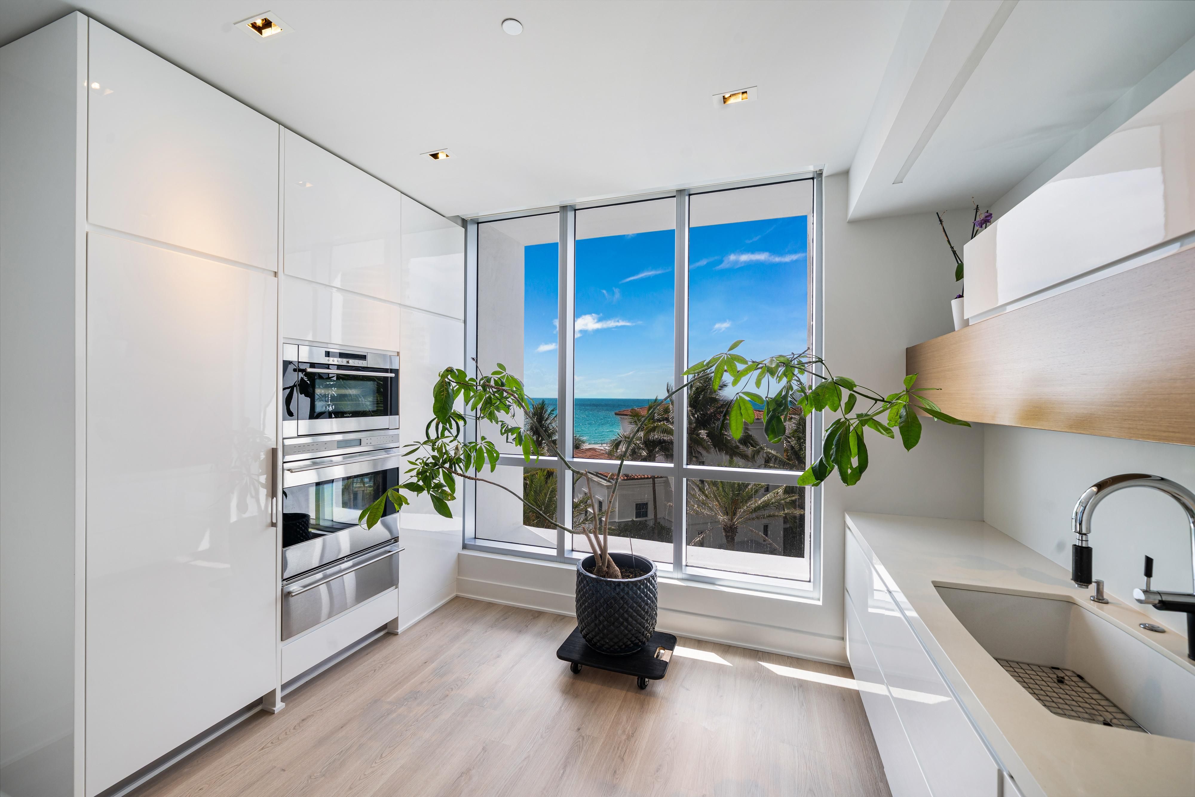 5959 Collins Avenue Miami Beach FL 33140