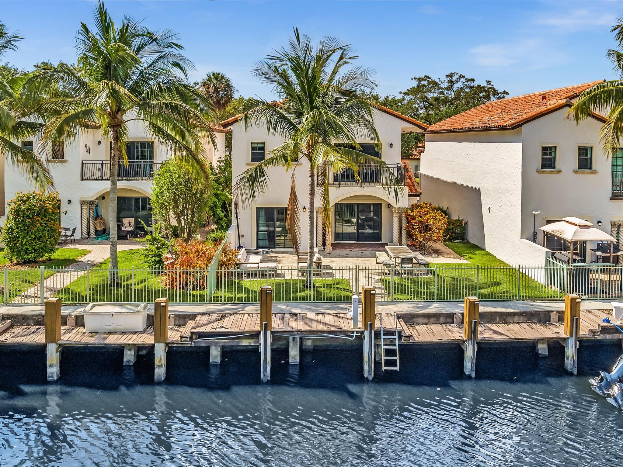 2901 Hidden Harbour Street Dania Beach FL 33312