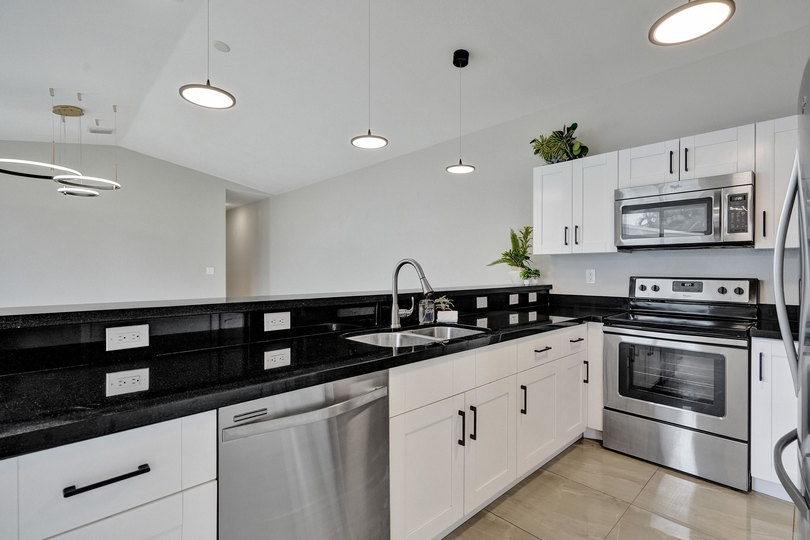 62 NE 26th Street Wilton Manors FL 33305