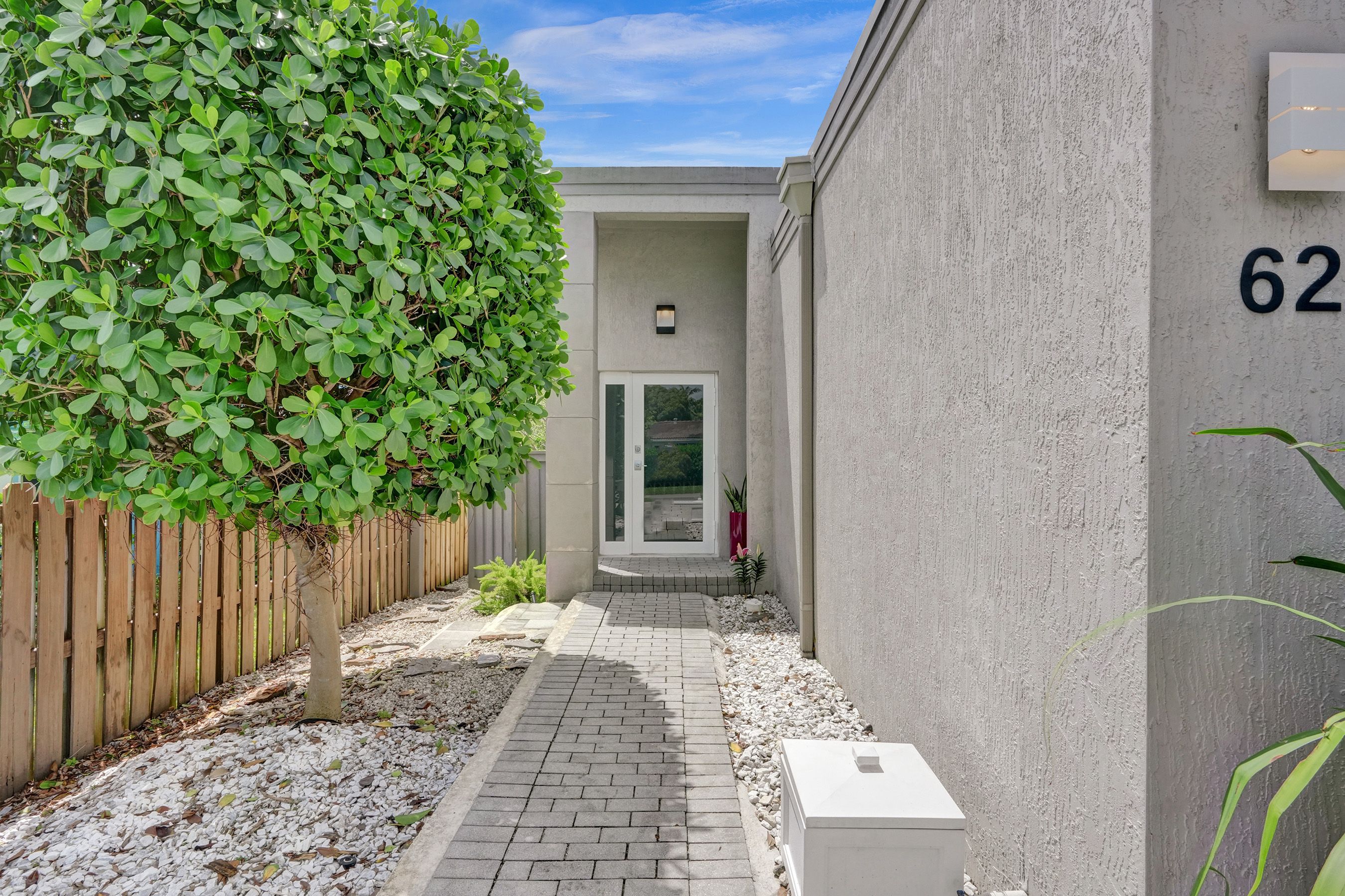 62 NE 26th Street Wilton Manors FL 33305