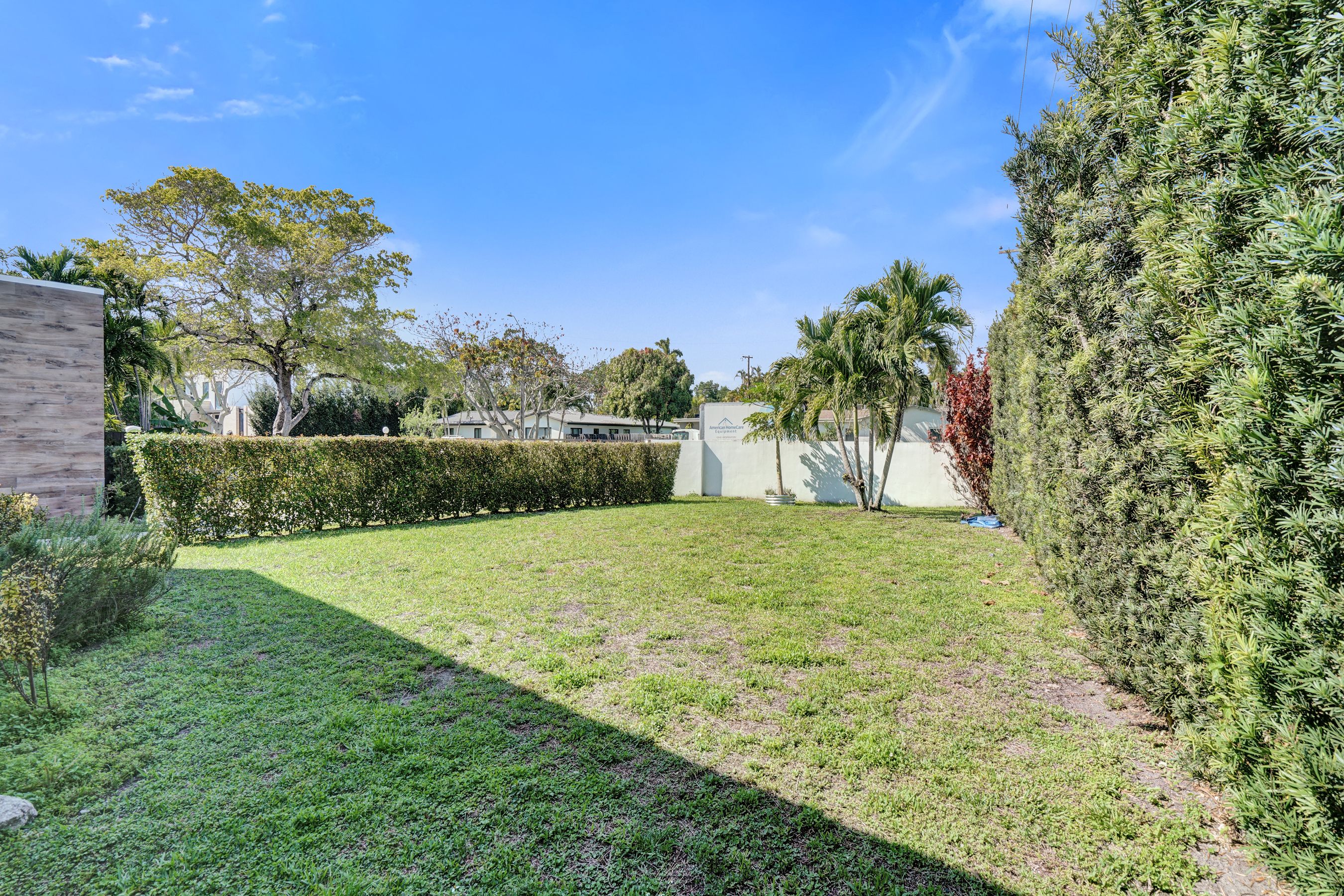 2120 NE 197th Terrace Miami FL 33179