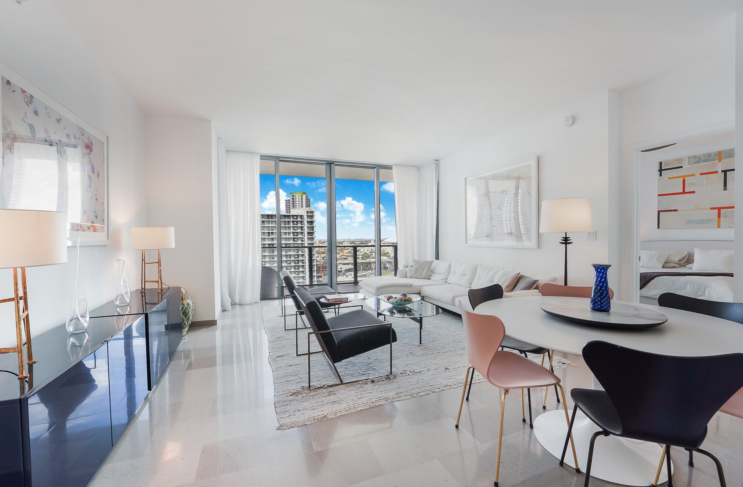 68 SE 6th Street Miami FL 33131