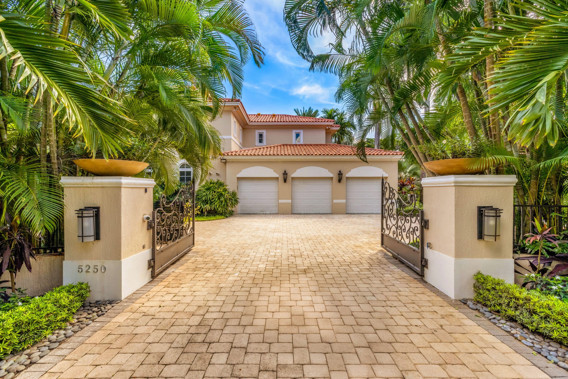 5250 Snapper Creek Road Coral Gables FL 33156