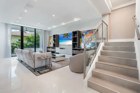 106 Northeast 16th Avenue Fort Lauderdale FL 33301