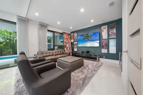 106 Northeast 16th Avenue Fort Lauderdale FL 33301