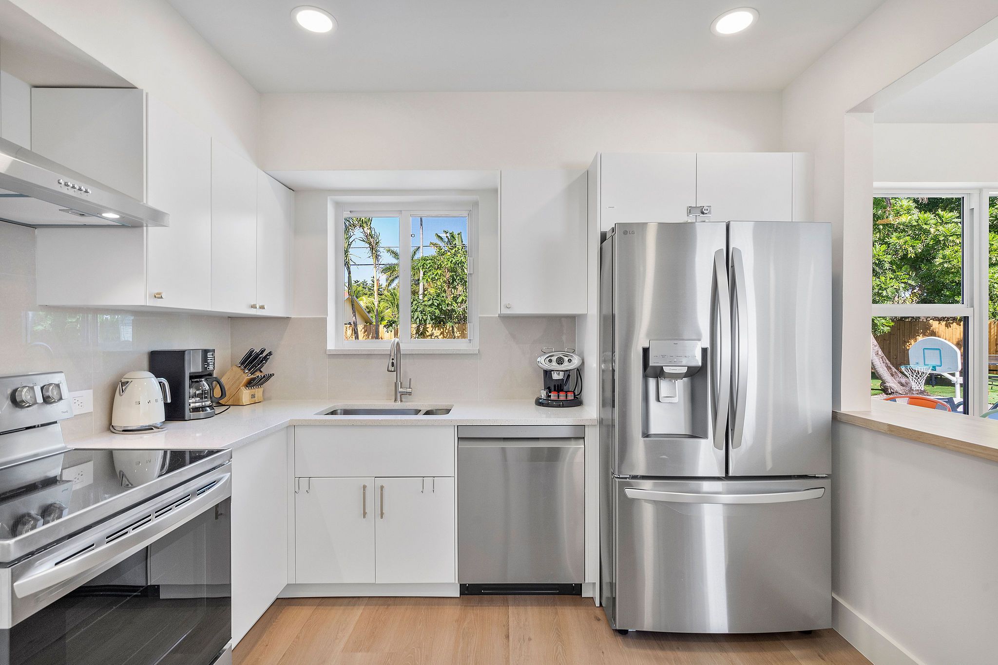 10801 Peachtree Drive Miami FL 33161