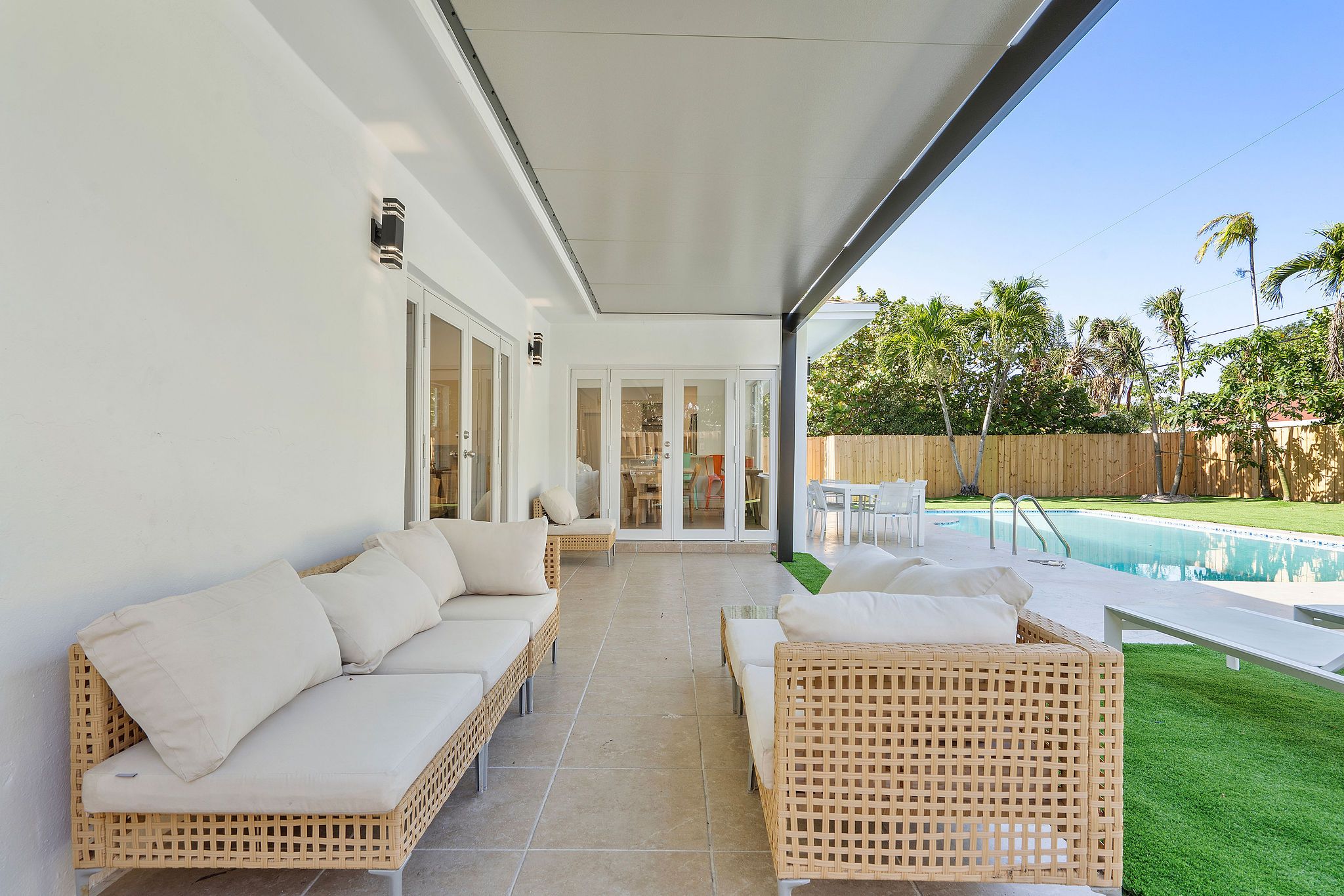 10801 Peachtree Drive Miami FL 33161