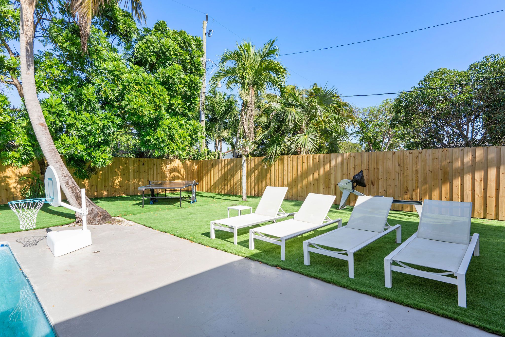 10801 Peachtree Drive Miami FL 33161
