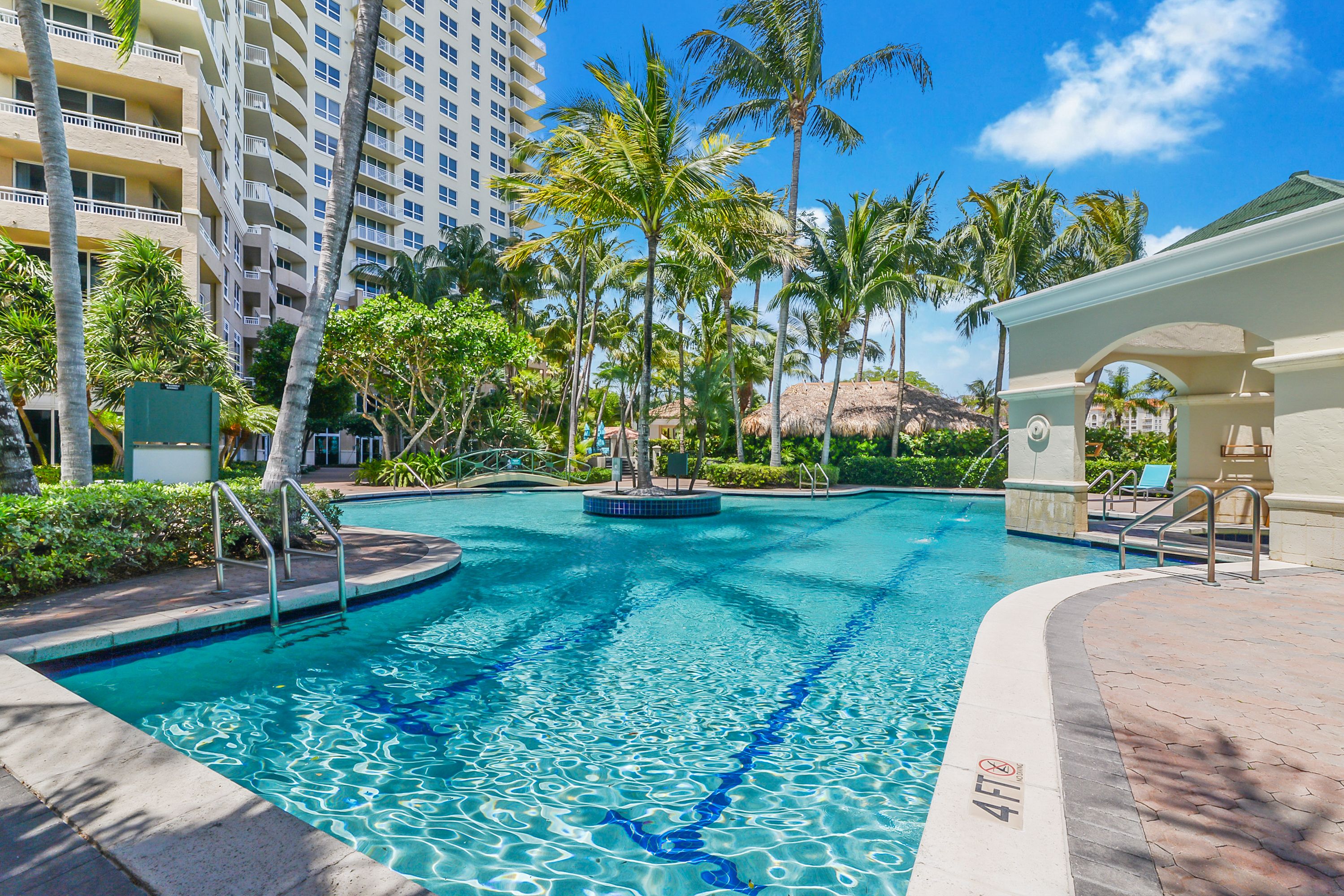 19501 W Country Club Drive Aventura FL 33180