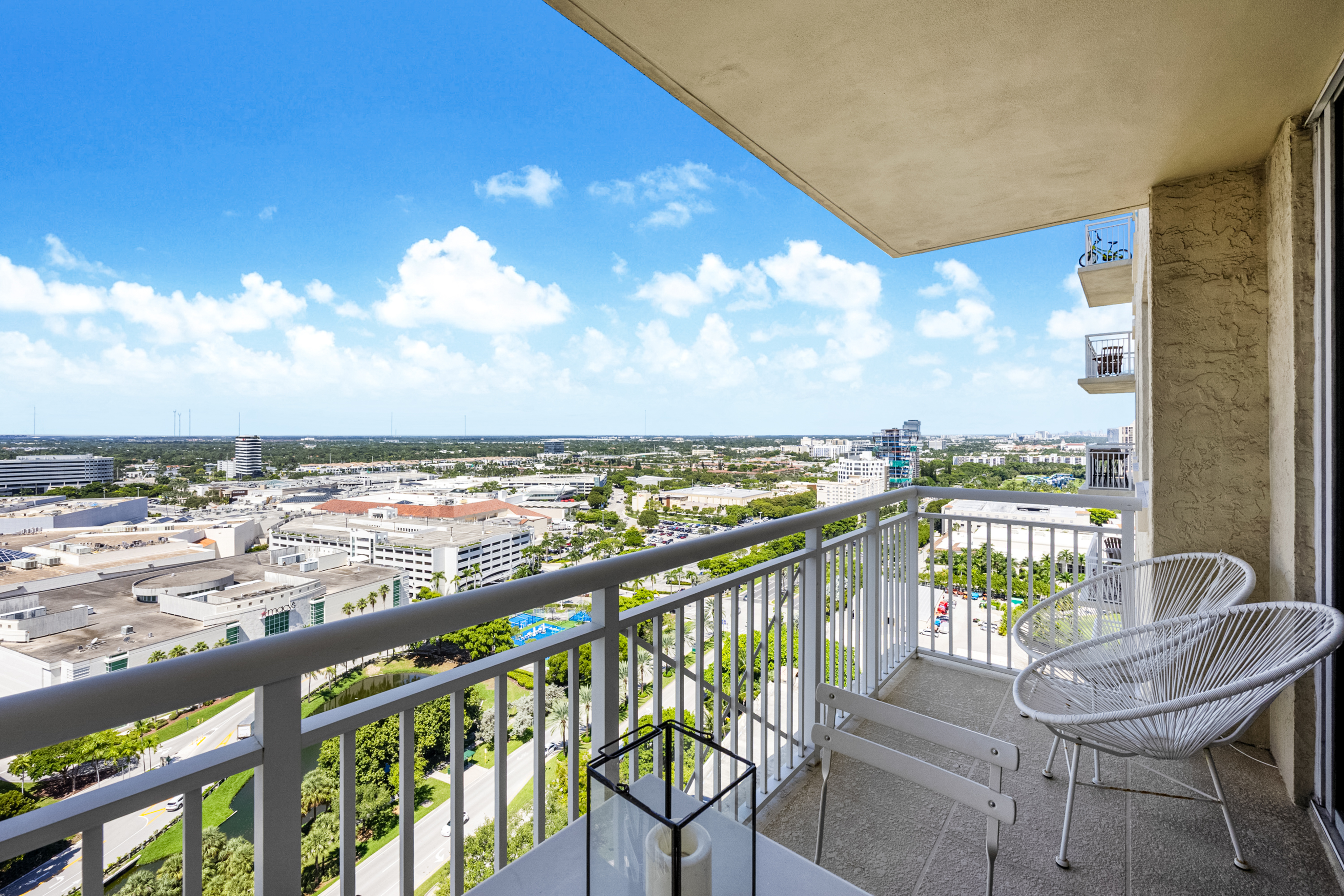 19501 W Country Club Drive Aventura FL 33180