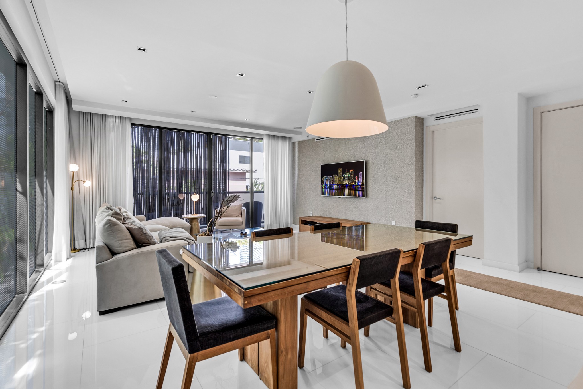 350 Meridian Avenue Miami Beach FL 33139