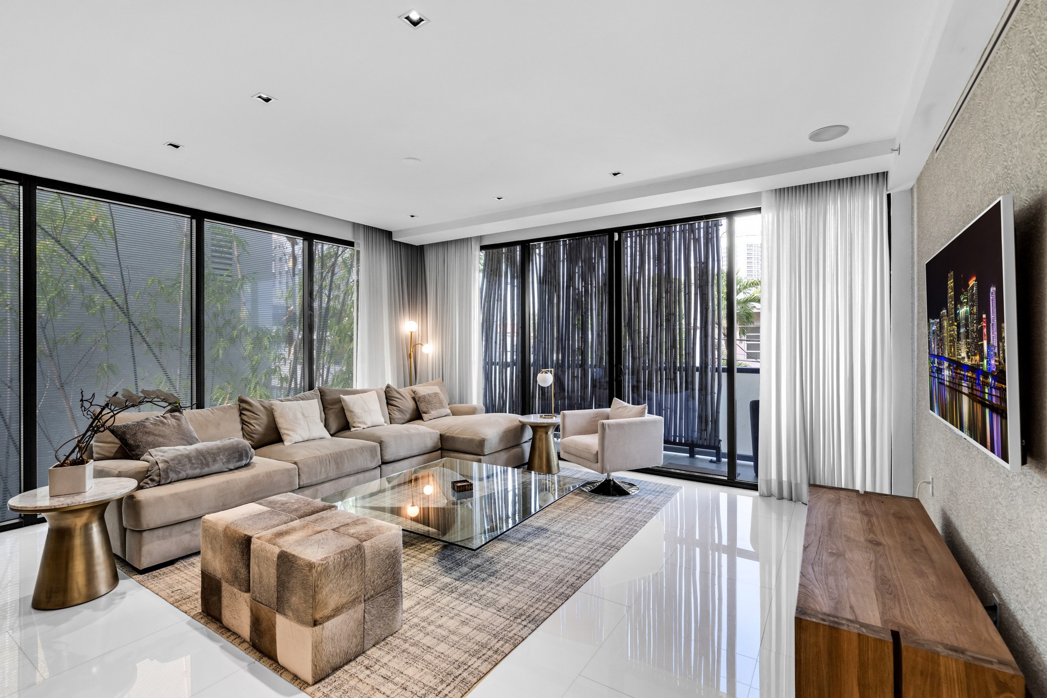350 Meridian Avenue Miami Beach FL 33139
