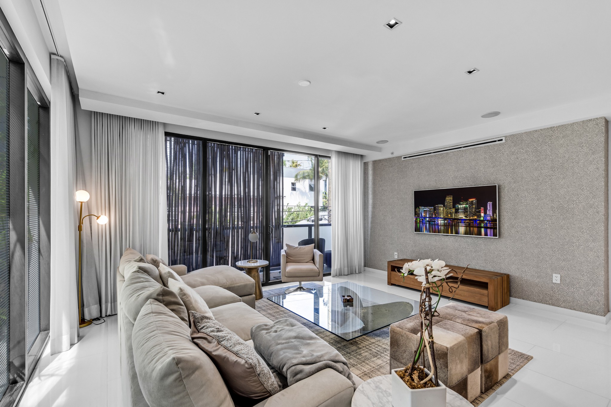 350 Meridian Avenue Miami Beach FL 33139