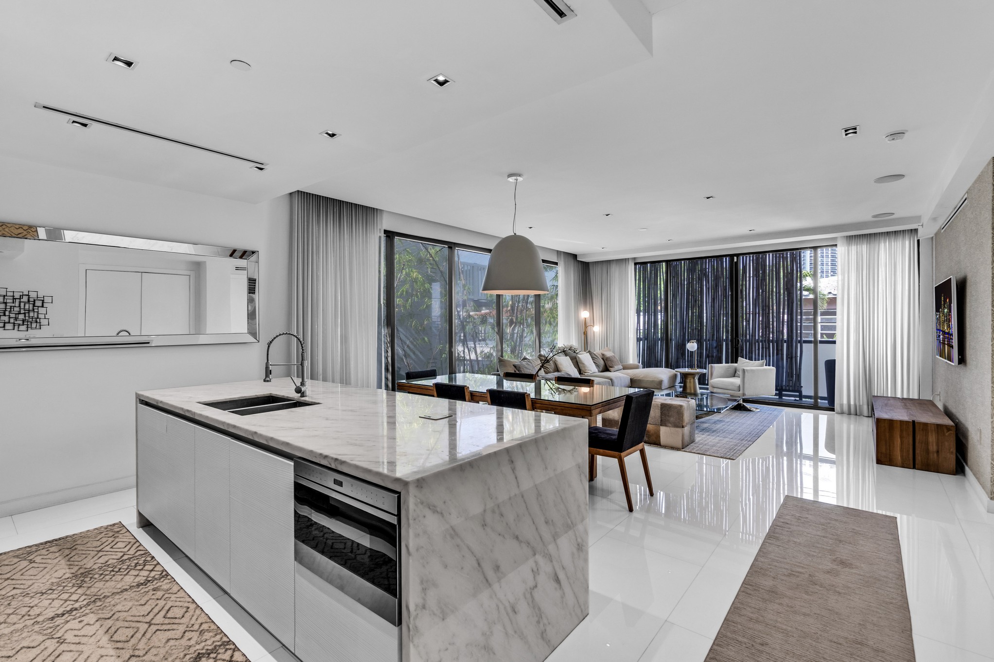 350 Meridian Avenue Miami Beach FL 33139