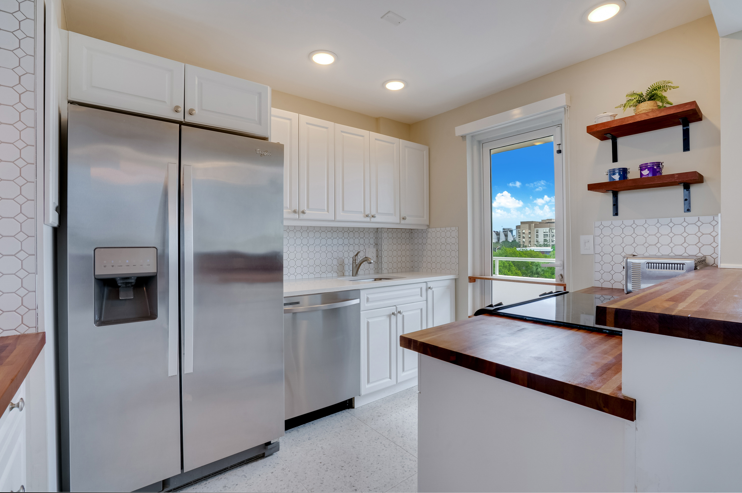 201 N Riverside Drive Pompano Beach FL 33062