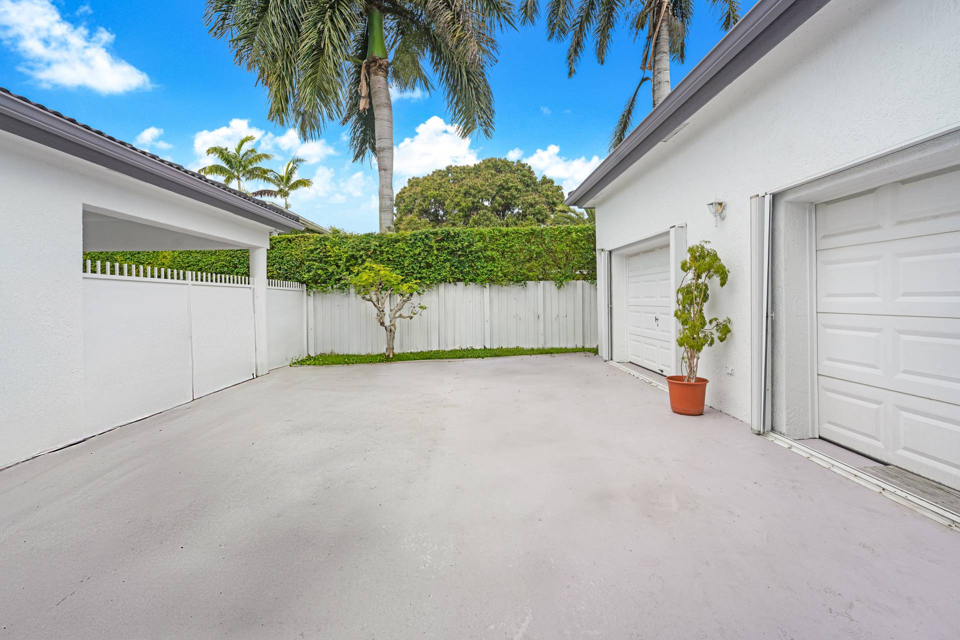 69 S Royal Poinciana Boulevard Miami Springs FL 33166