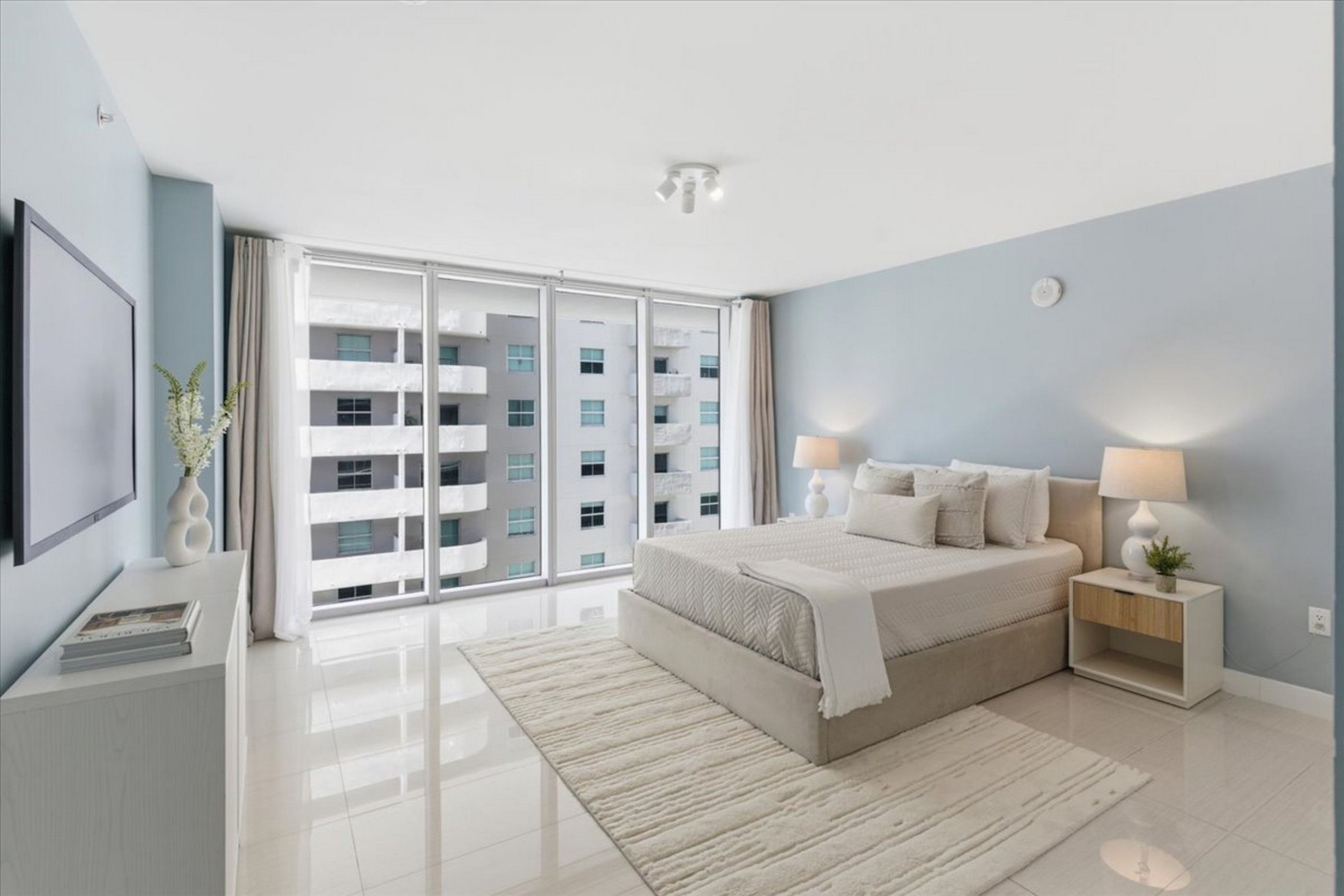 1111 SW 1st Avenue Miami FL 33130