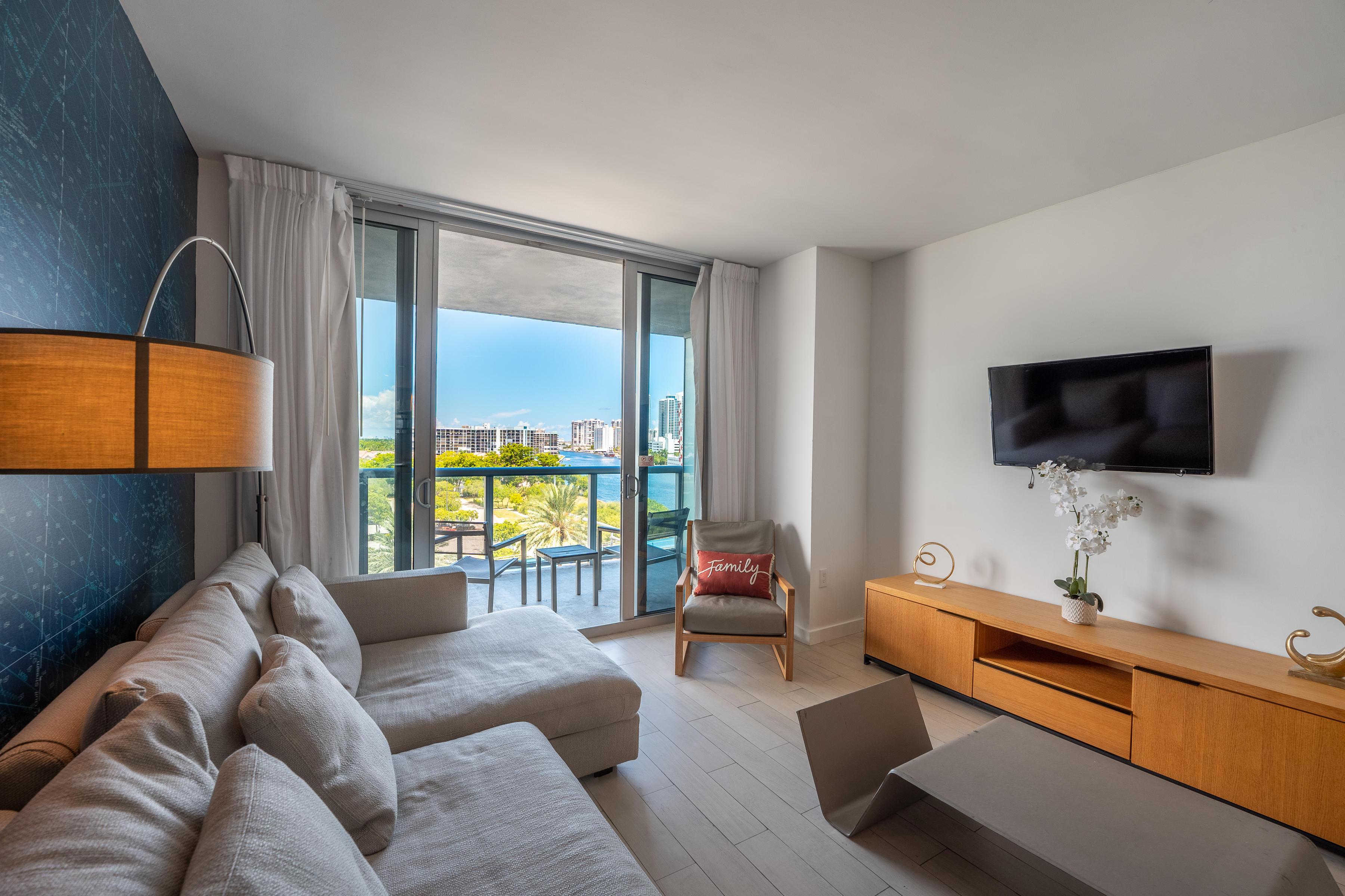 2602 E Hallandale Beach Boulevard Hallandale Beach FL 33009