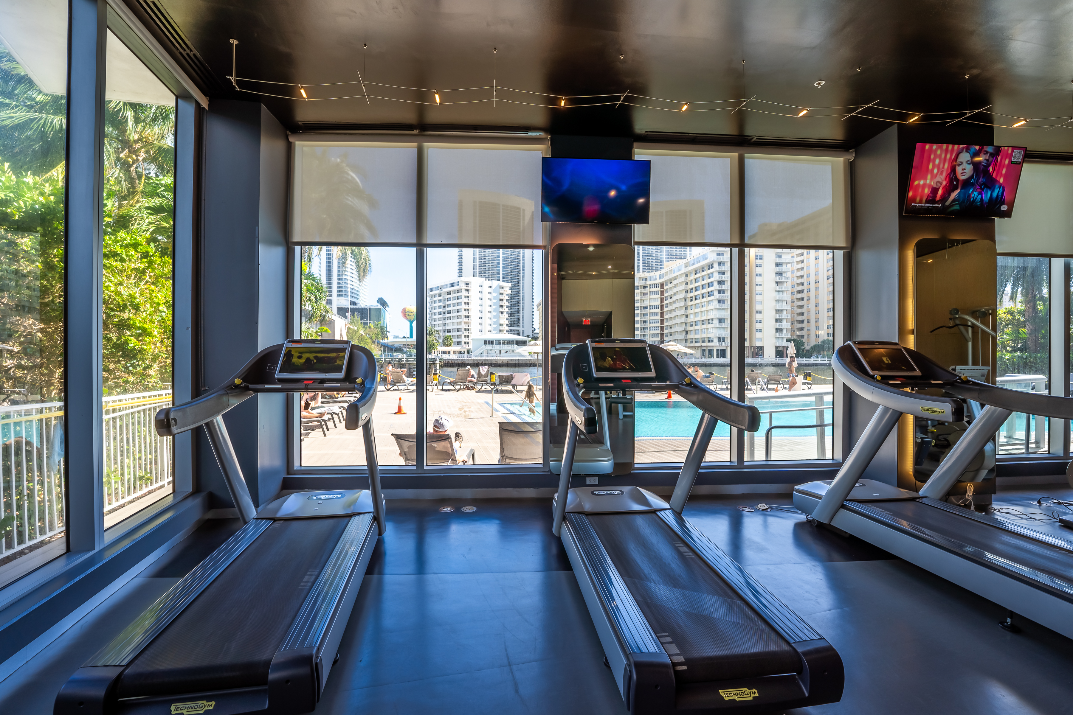2602 E Hallandale Beach Boulevard Hallandale Beach FL 33009