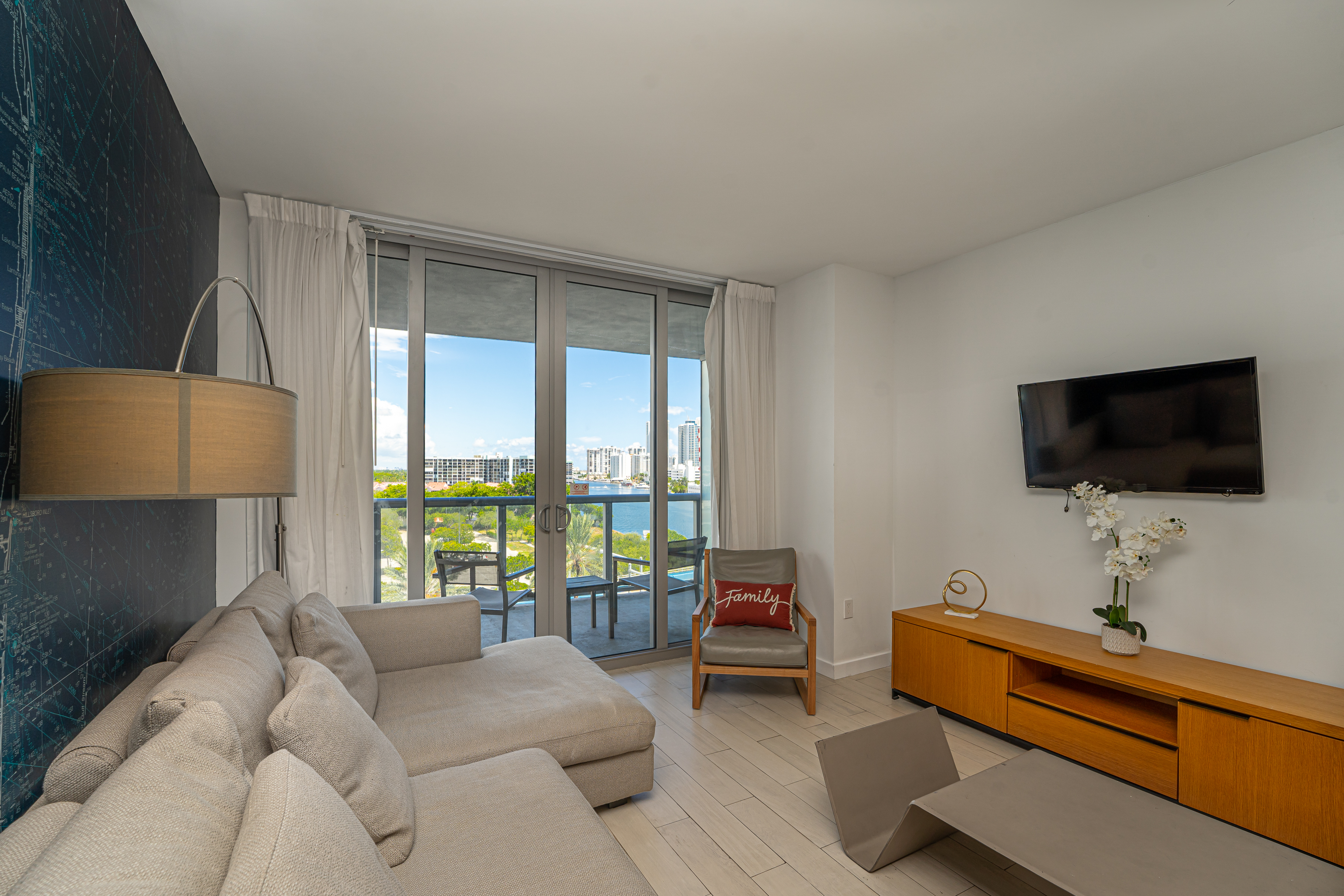 2602 E Hallandale Beach Boulevard Hallandale Beach FL 33009