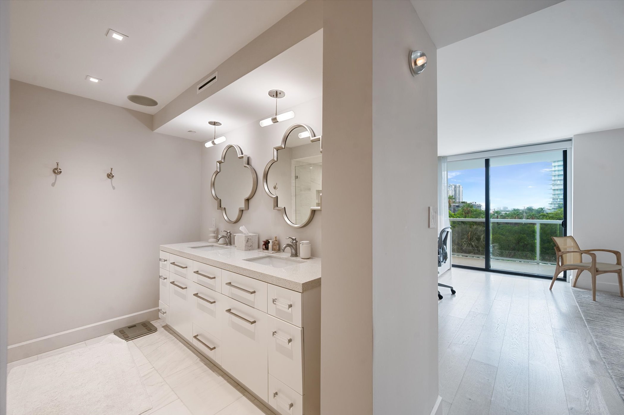 9 Island Avenue Miami Beach FL 33139