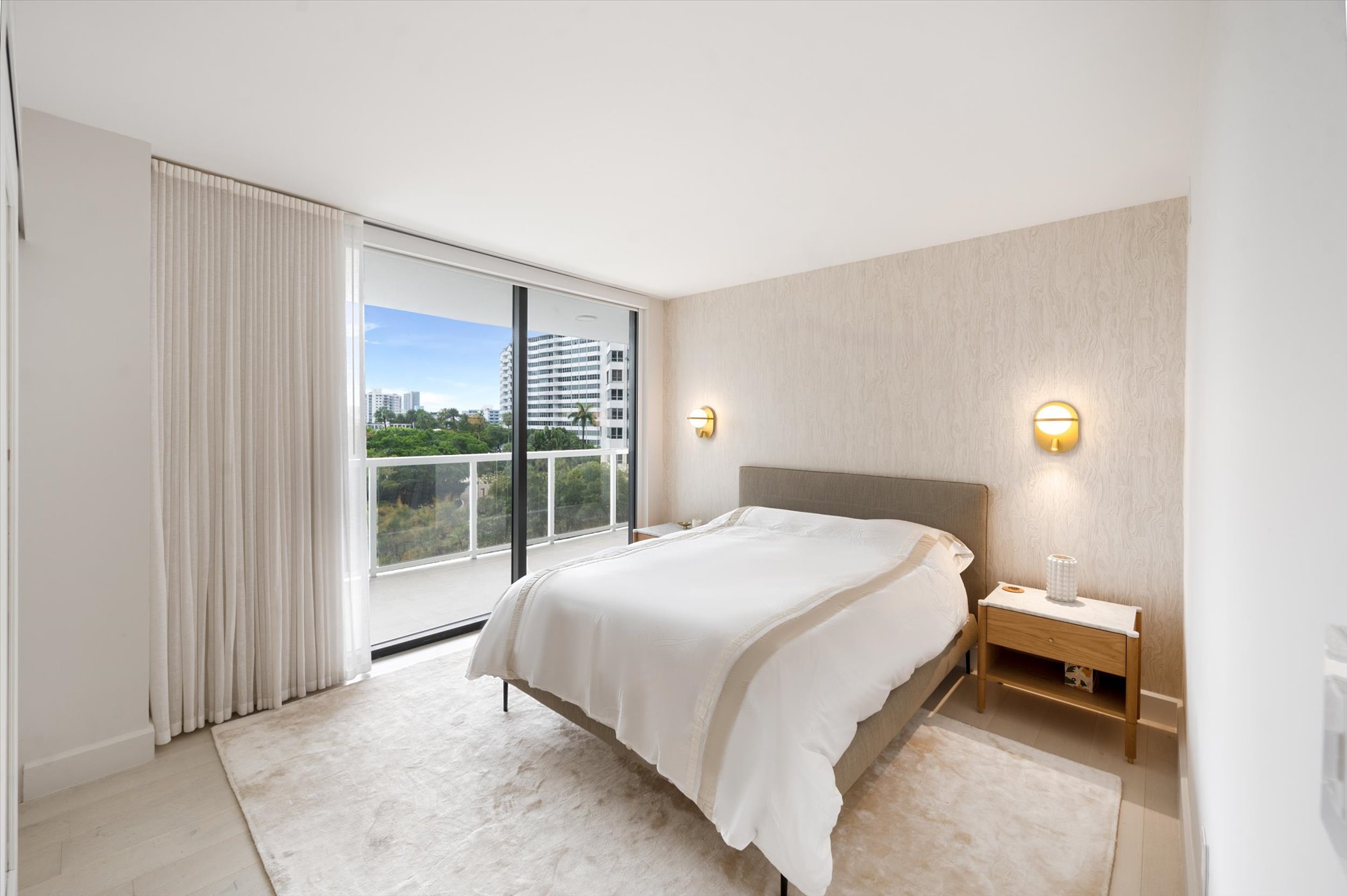 9 Island Avenue Miami Beach FL 33139