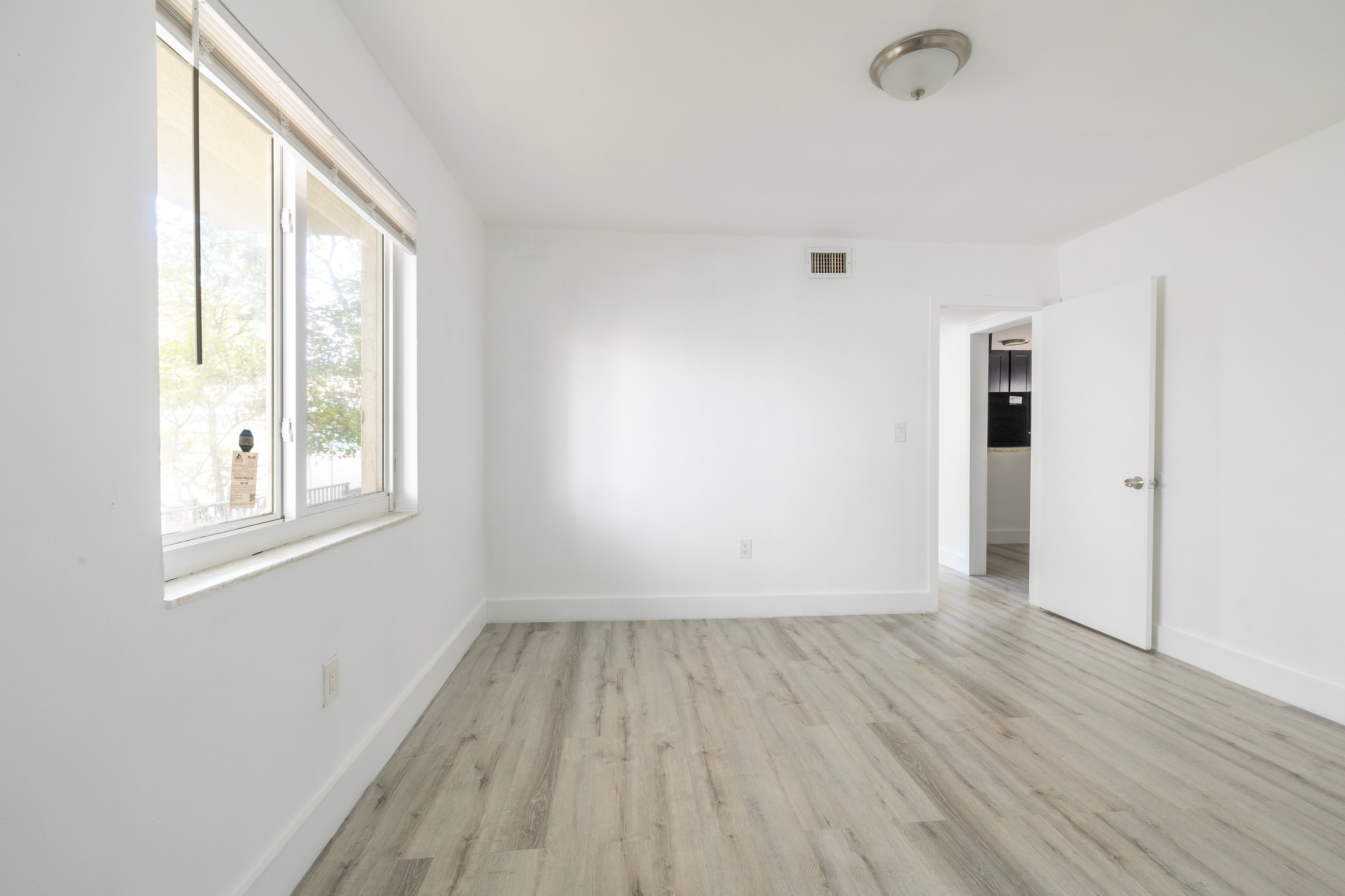 1091 SW 4th Street Miami FL 33130