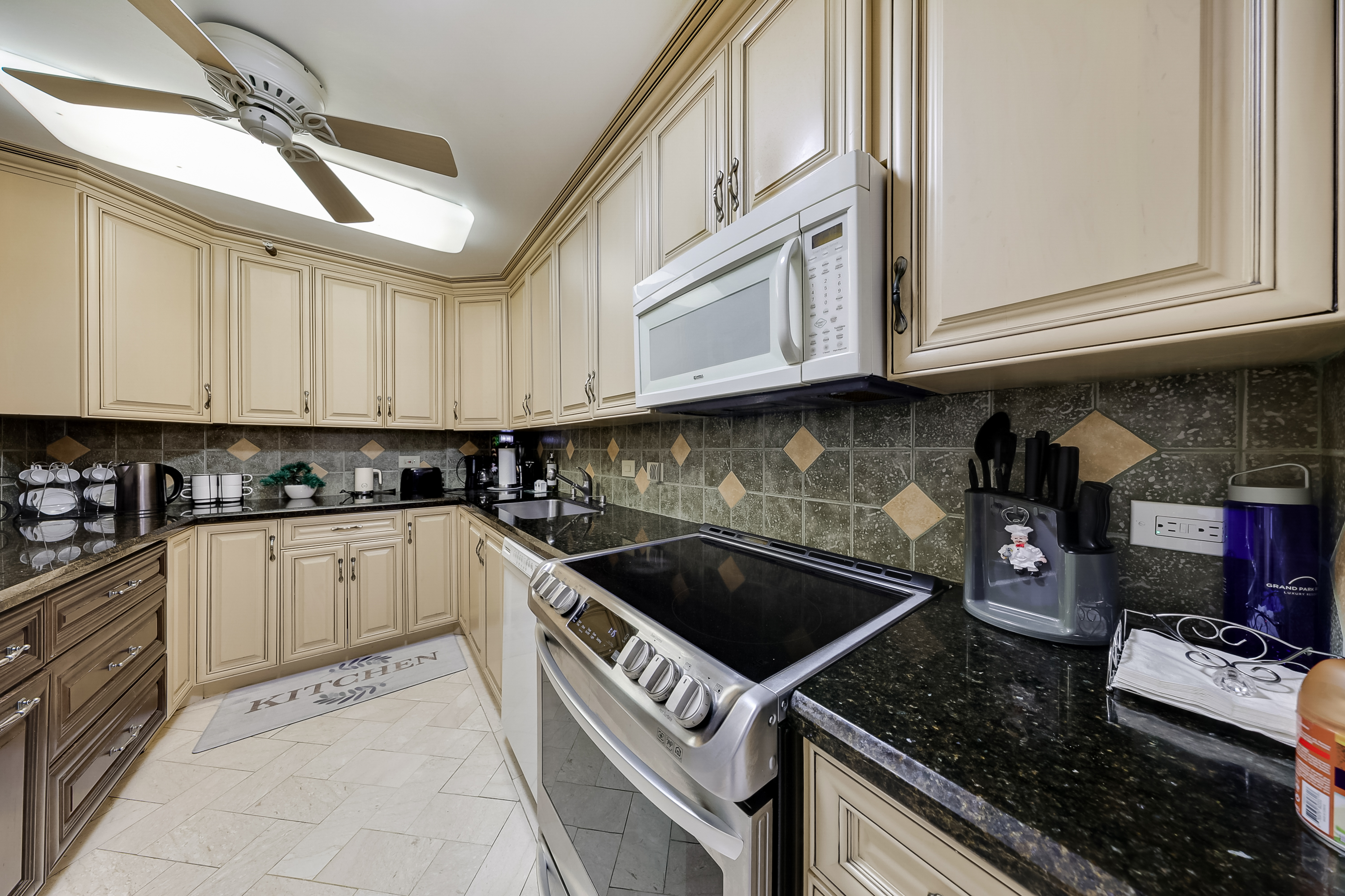 20515 E Country Club Drive Aventura FL 33180