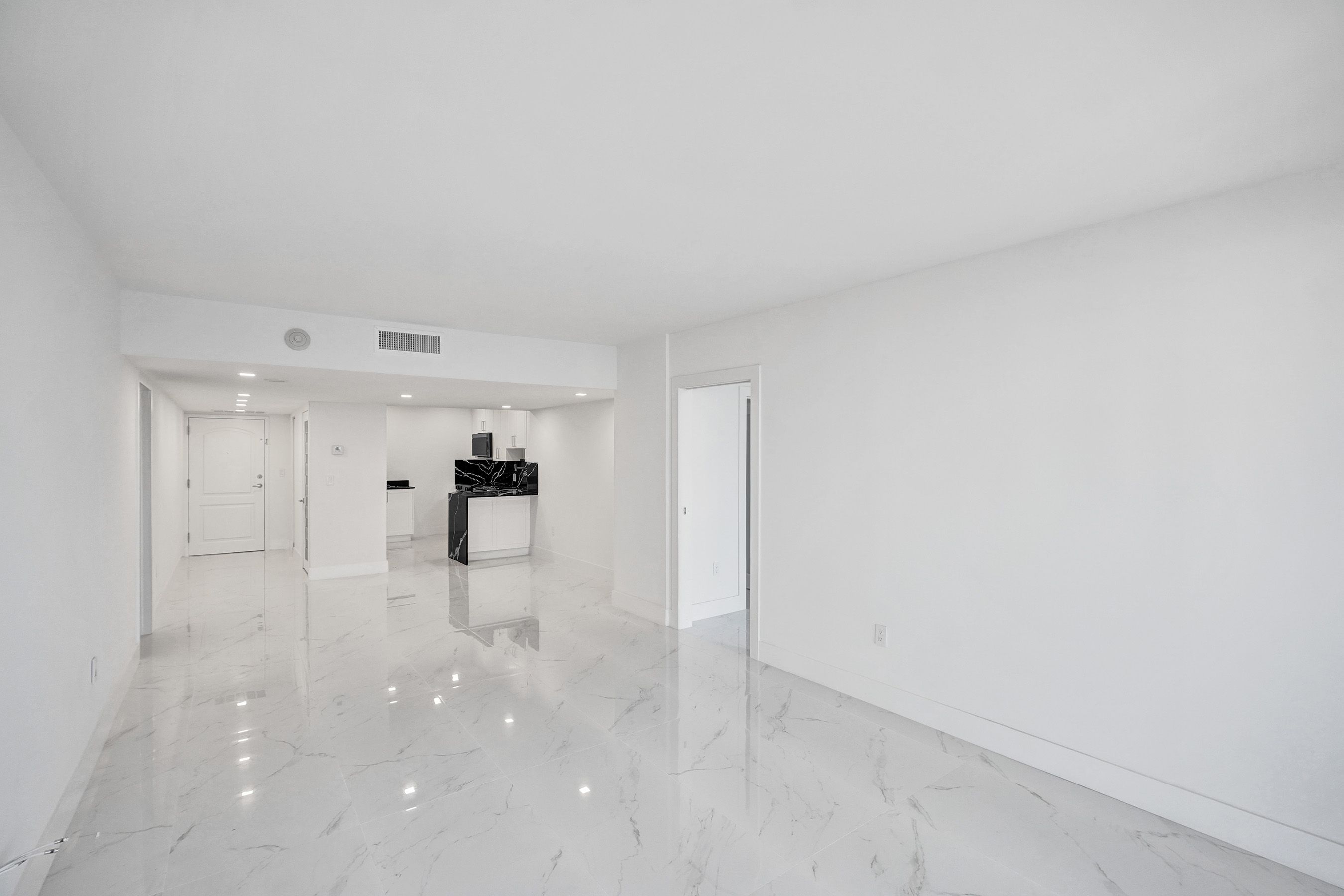 3625 N Country Club Drive Aventura FL 33180