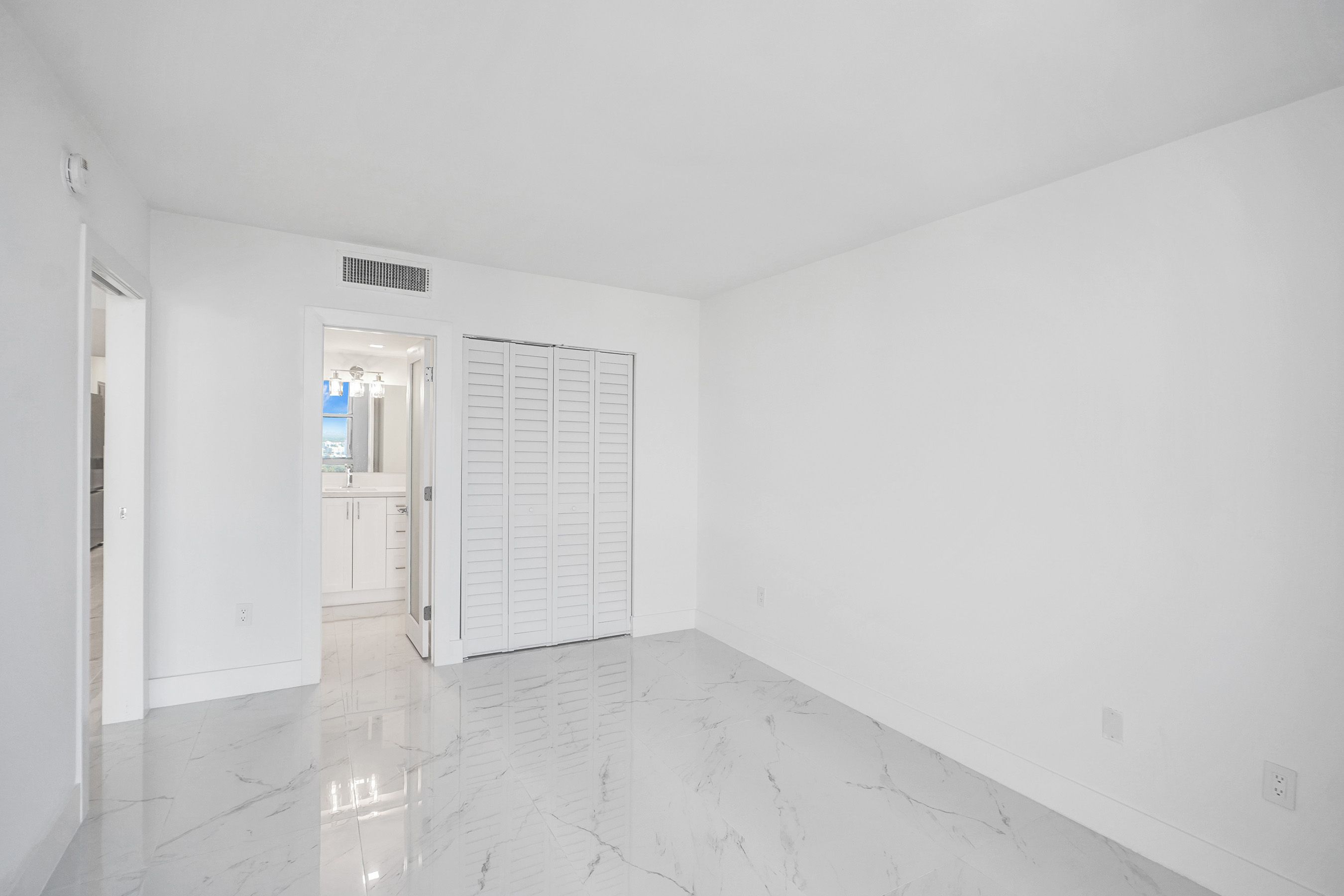 3625 N Country Club Drive Aventura FL 33180