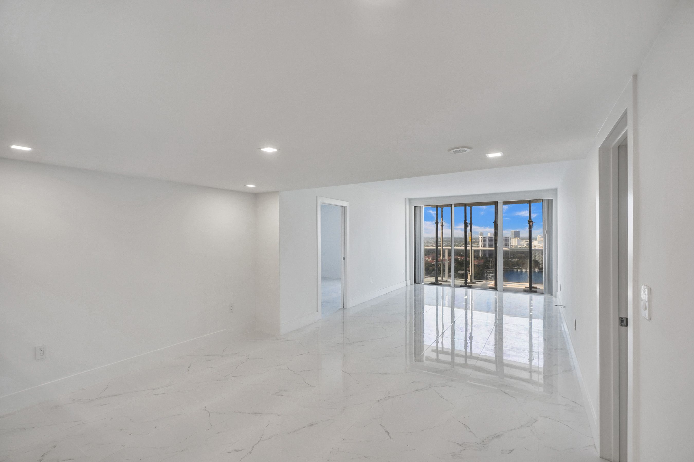 3625 N Country Club Drive Aventura FL 33180