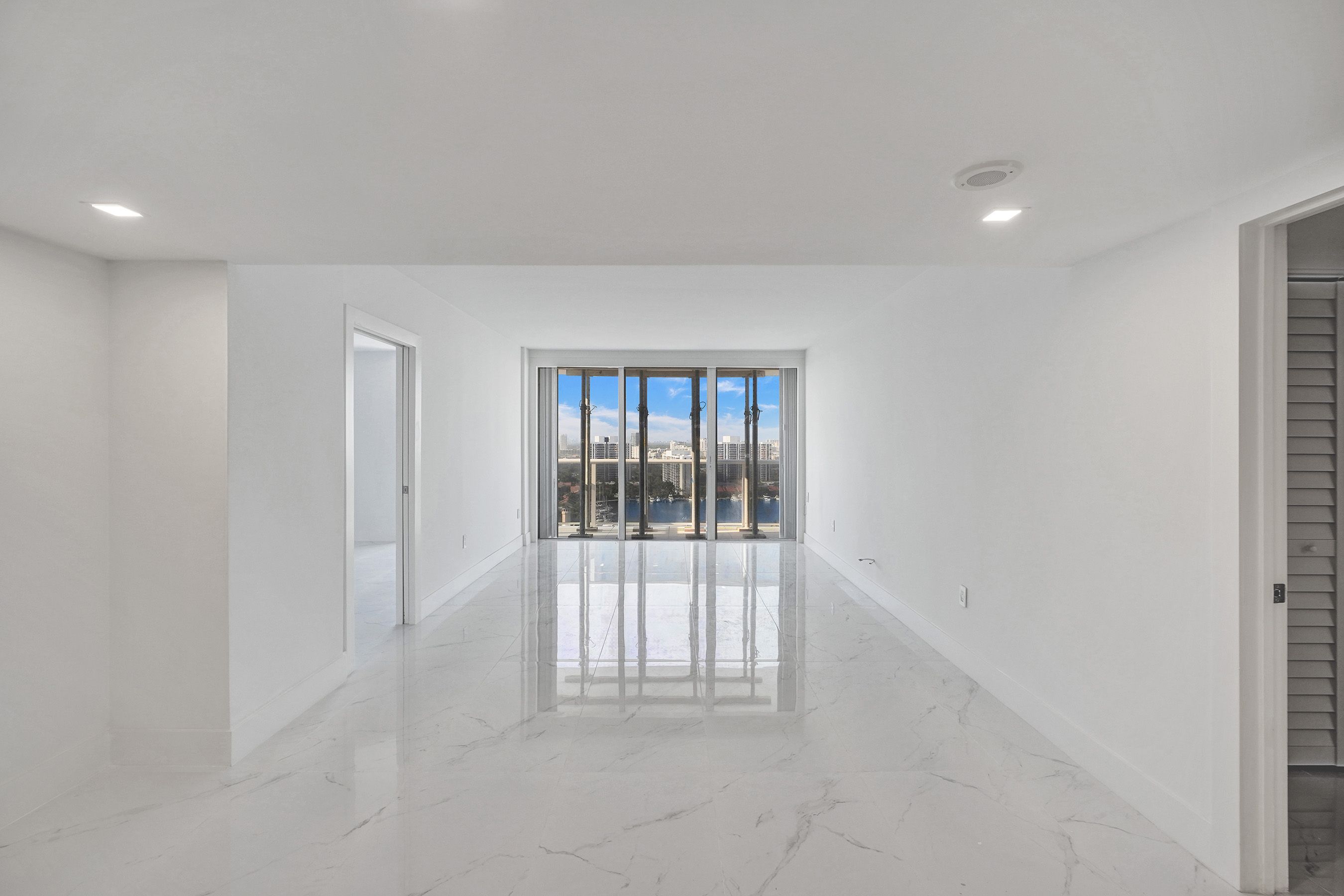 3625 N Country Club Drive Aventura FL 33180