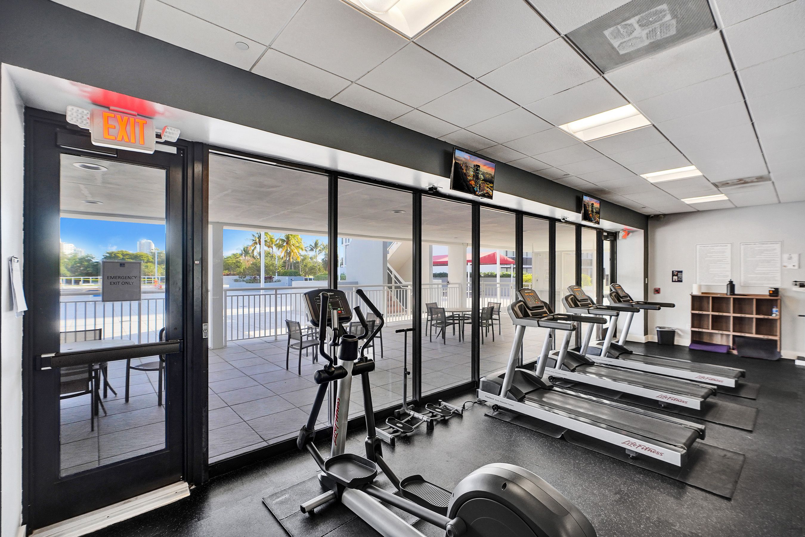 3625 N Country Club Drive Aventura FL 33180