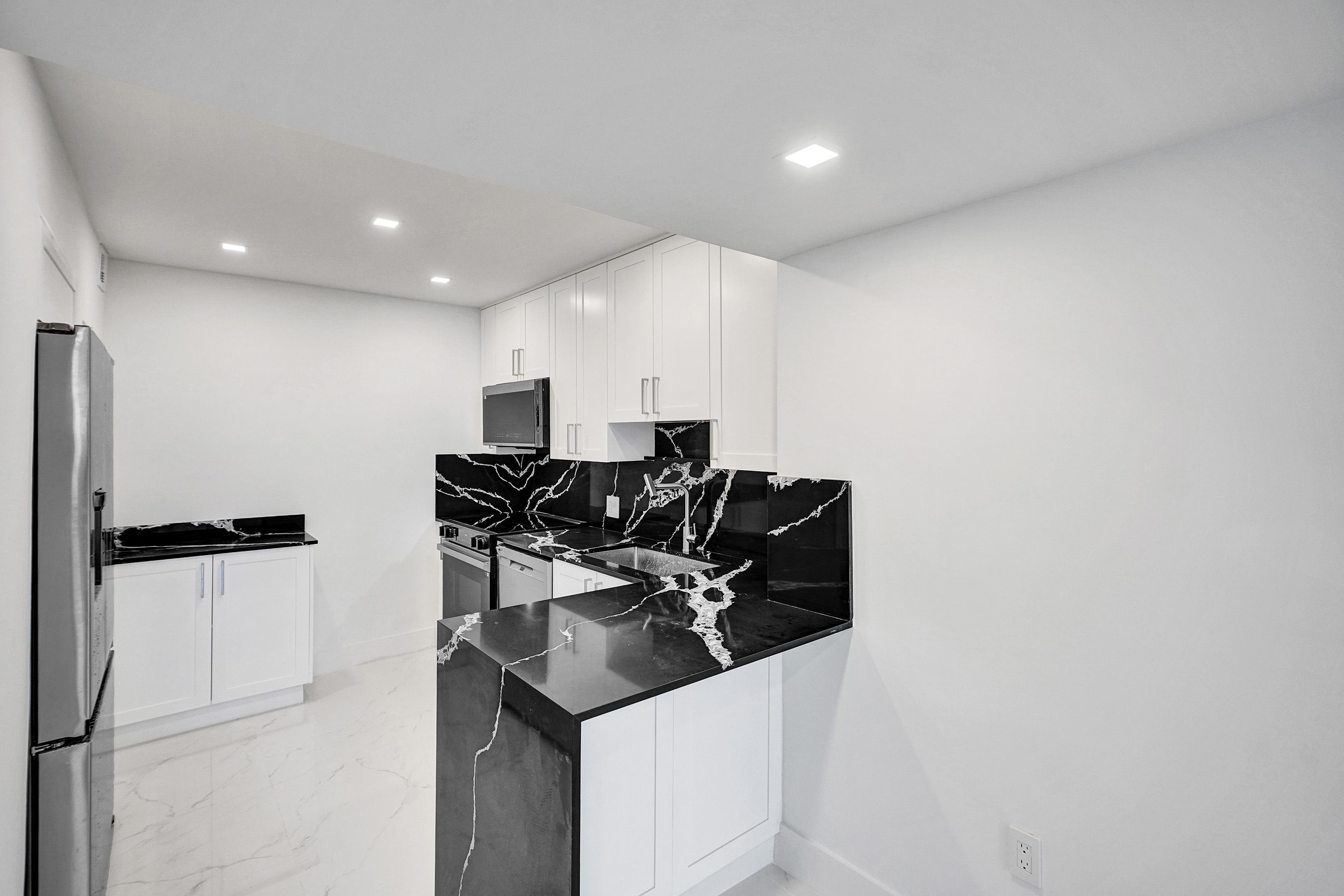 3625 N Country Club Drive Aventura FL 33180
