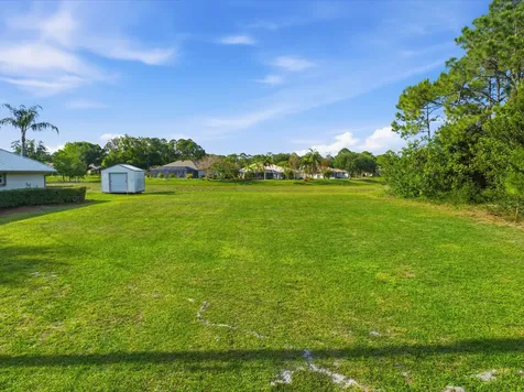 5995 NW Telford Avenue Port St. Lucie FL 34983