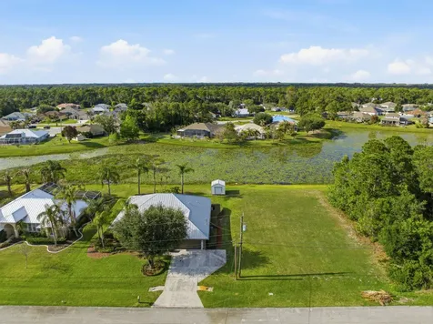 5995 NW Telford Avenue Port St. Lucie FL 34983