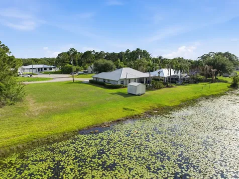 5995 NW Telford Avenue Port St. Lucie FL 34983