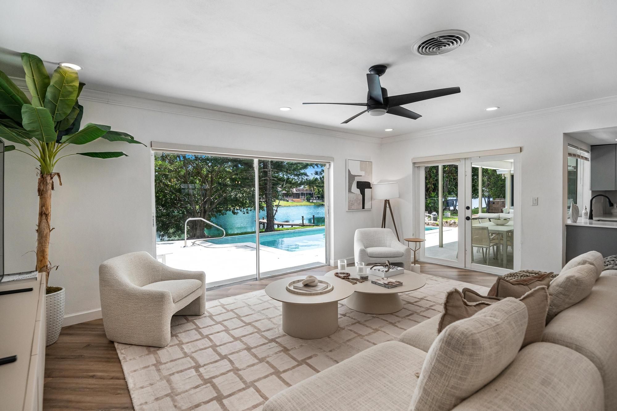 6750 White Oak Drive Miami Lakes FL 33014