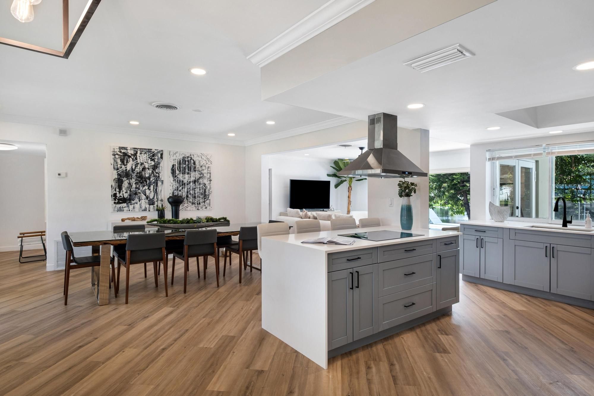 6750 White Oak Drive Miami Lakes FL 33014