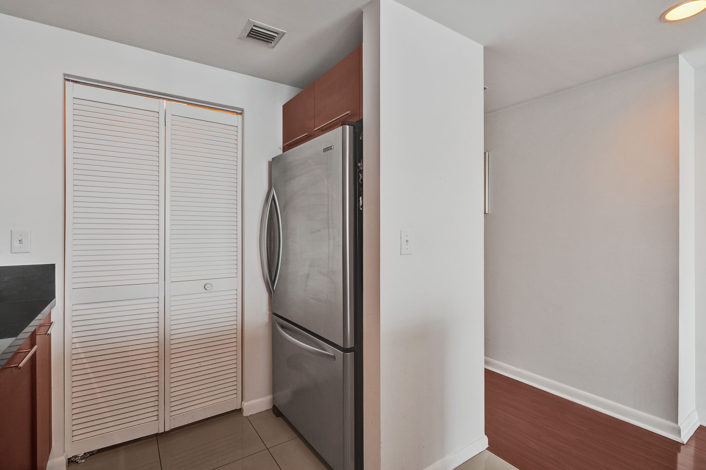 253 NE 2nd Street Miami FL 33132