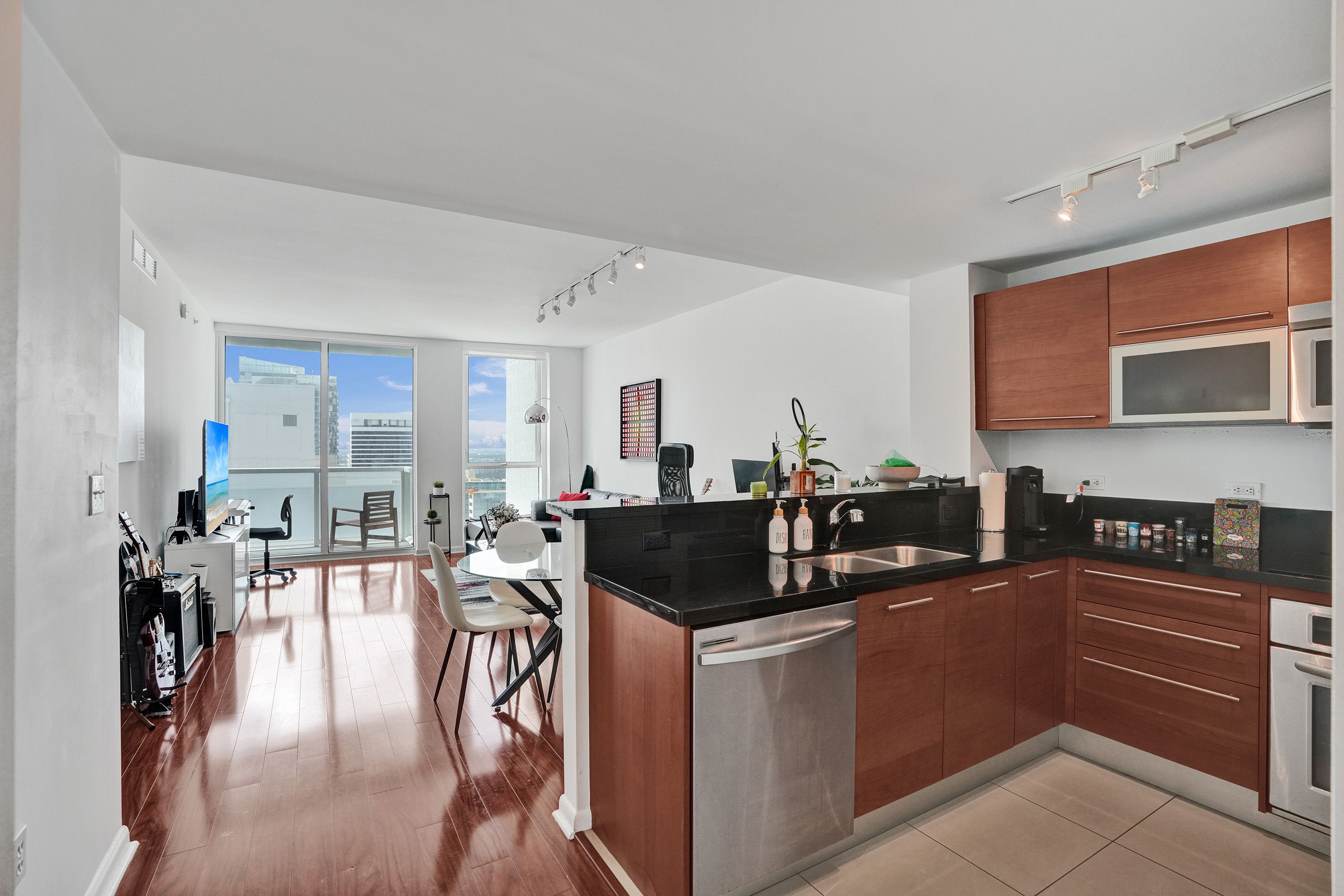 253 NE 2nd Street Miami FL 33132