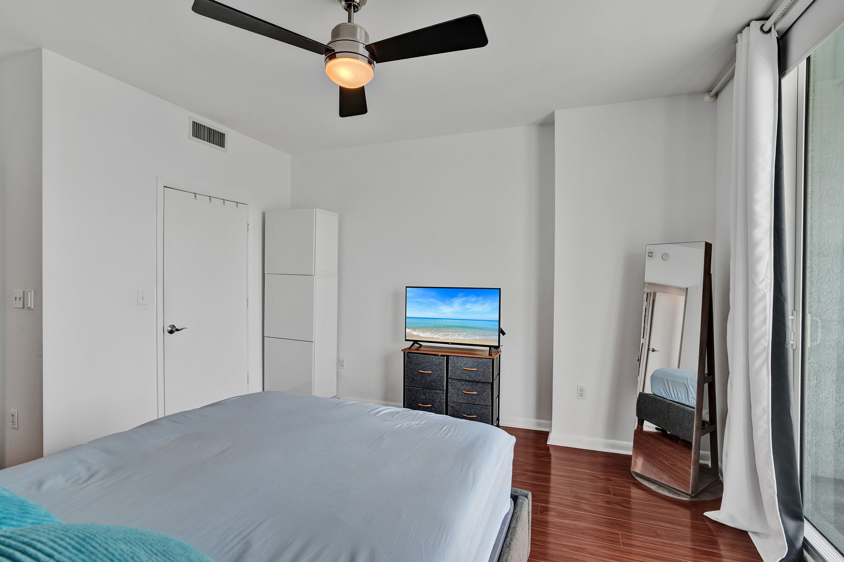 253 NE 2nd Street Miami FL 33132